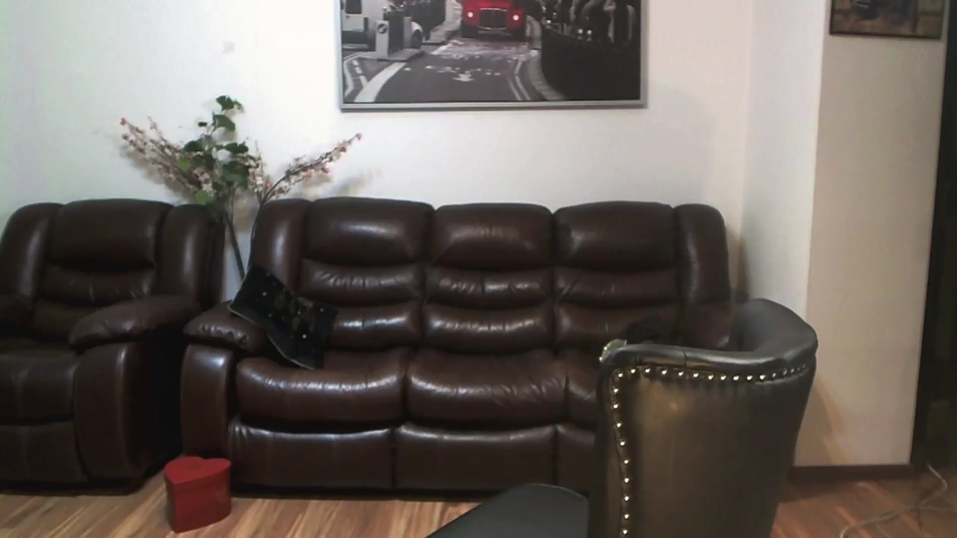 Gallery image thumbnail from AlexisLuvv's myfreecams stream on, 10/08/2023, 19:21 image 17 of 20
