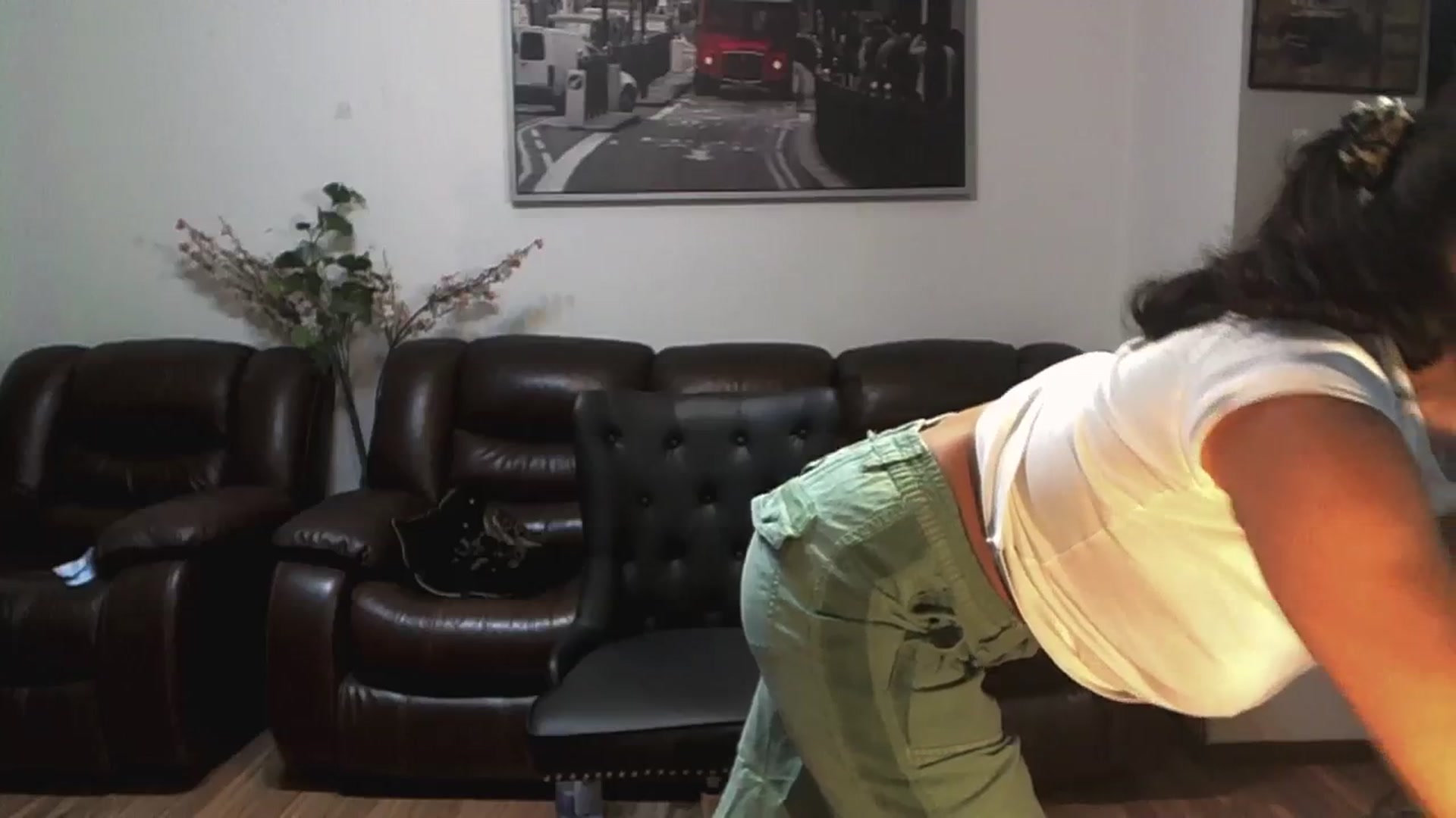 Gallery image thumbnail from AlexisLuvv's myfreecams stream on, 10/11/2023, 19:12 image 5 of 20