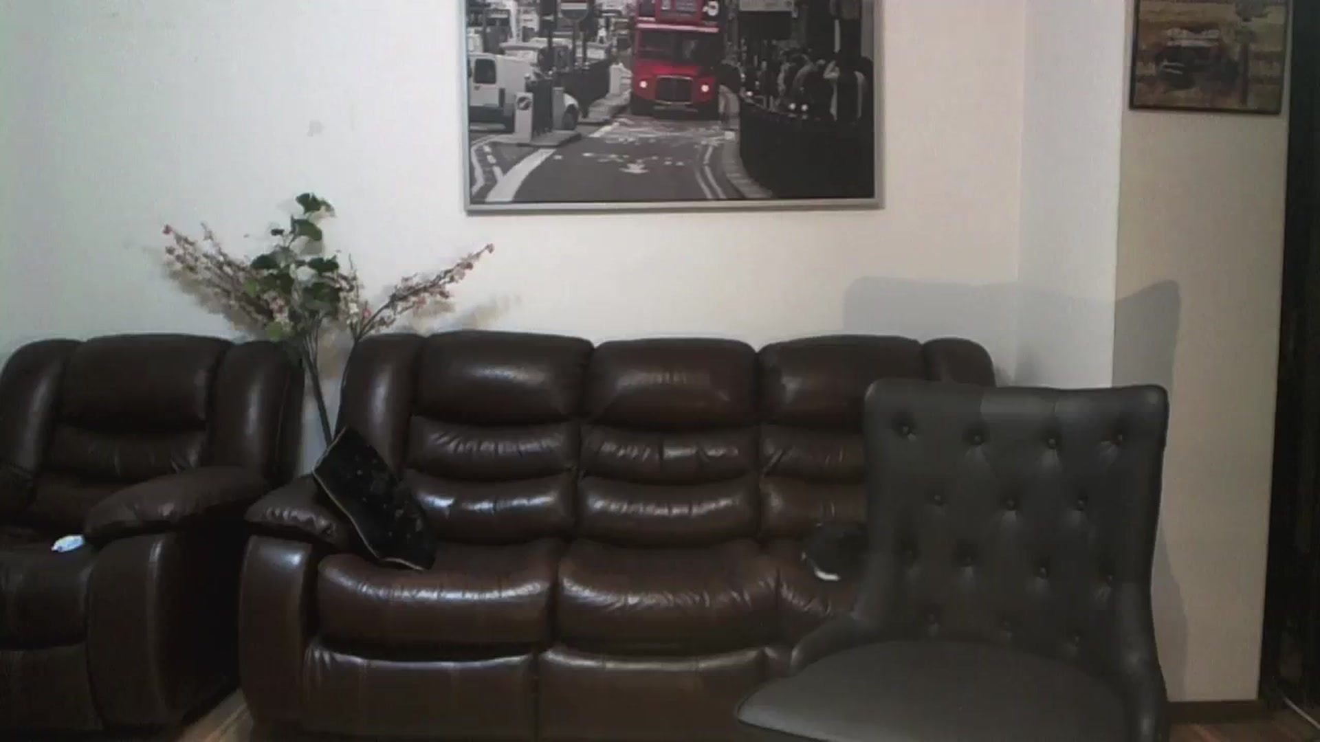 Gallery image thumbnail from AlexisLuvv's myfreecams stream on, 10/13/2023, 19:35 image 15 of 20