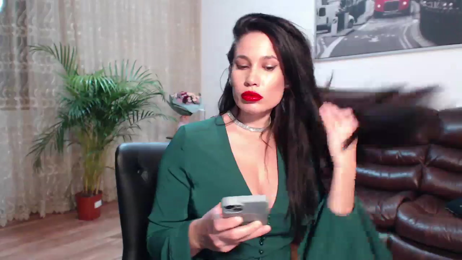 Gallery image thumbnail from AlexisLuvv's myfreecams stream on, 12/03/2023, 20:45 image 6 of 20