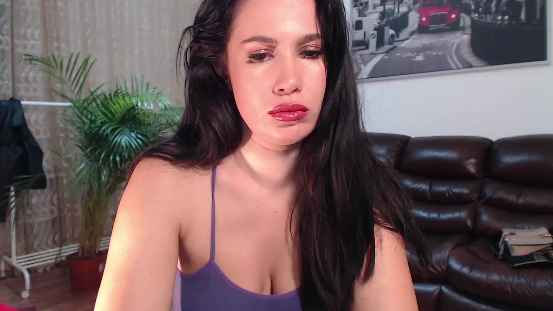 Gallery image thumbnail from AlexisLuvv's myfreecams stream on, 12/04/2023, 20:20 image 16 of 20