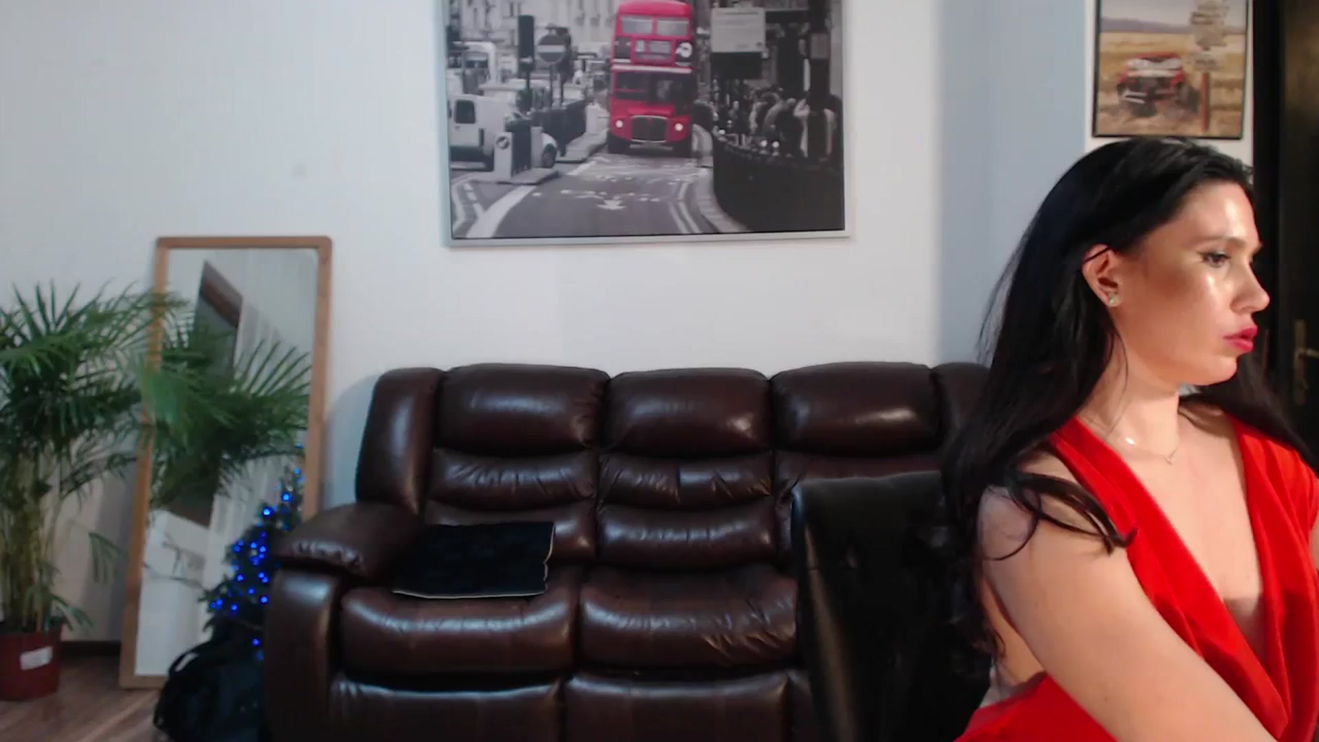 Gallery image thumbnail from AlexisLuvv's myfreecams stream on, 12/21/2023, 22:18 image 16 of 20