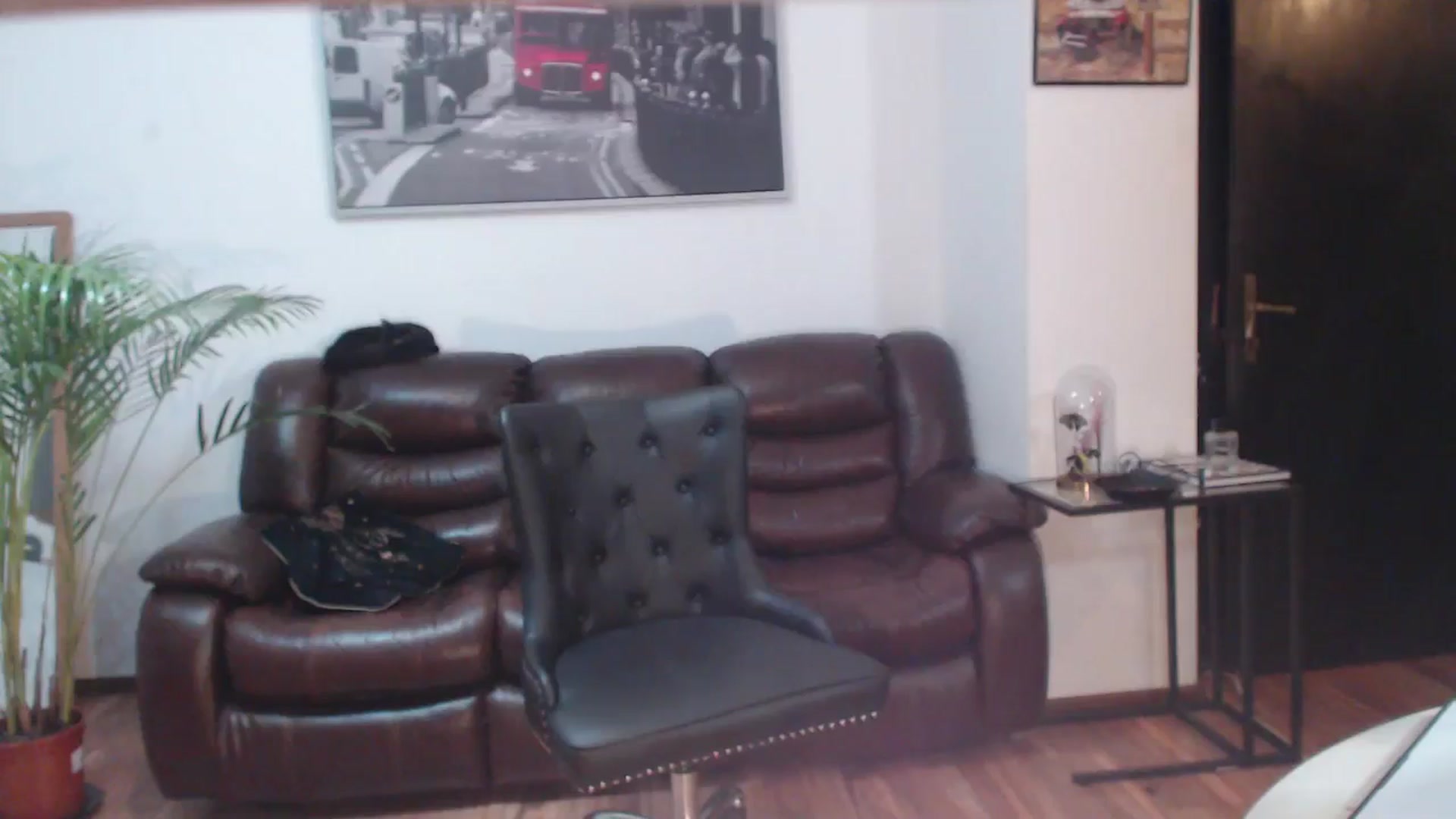 Gallery image thumbnail from AlexisLuvv's myfreecams stream on, 05/05/2024, 18:44 image 8 of 20