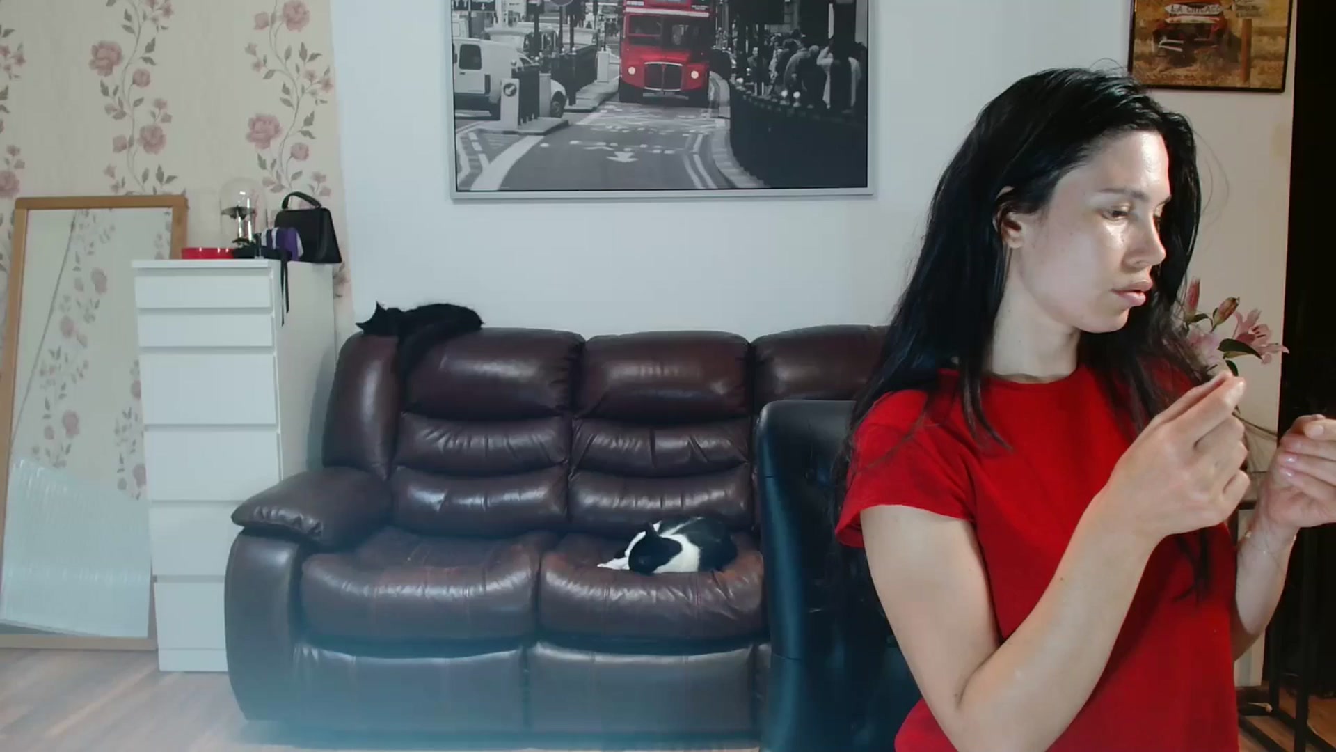 Gallery image thumbnail from AlexisLuvv's myfreecams stream on, 05/08/2025, 19:38 image 9 of 20