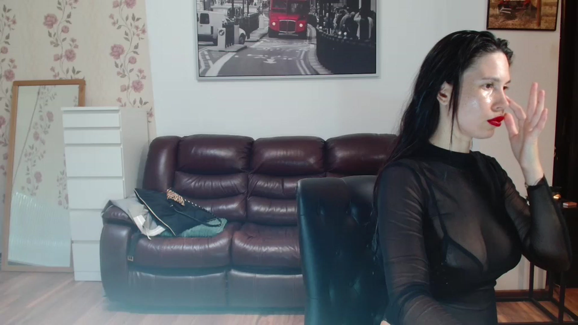 Gallery image thumbnail from AlexisLuvv's myfreecams stream on, 06/06/2025, 19:06 image 5 of 20
