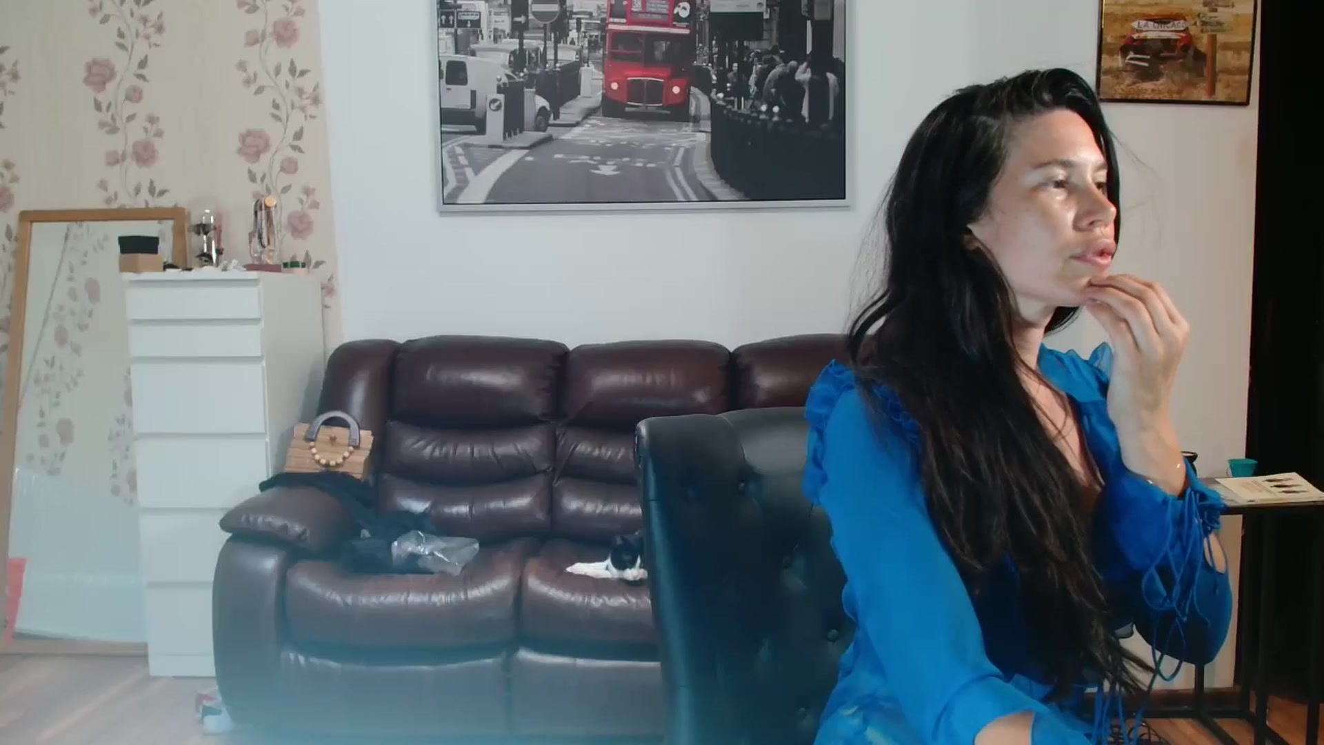 Gallery image thumbnail from AlexisLuvv's myfreecams stream on, 06/24/2025, 20:14 image 14 of 20