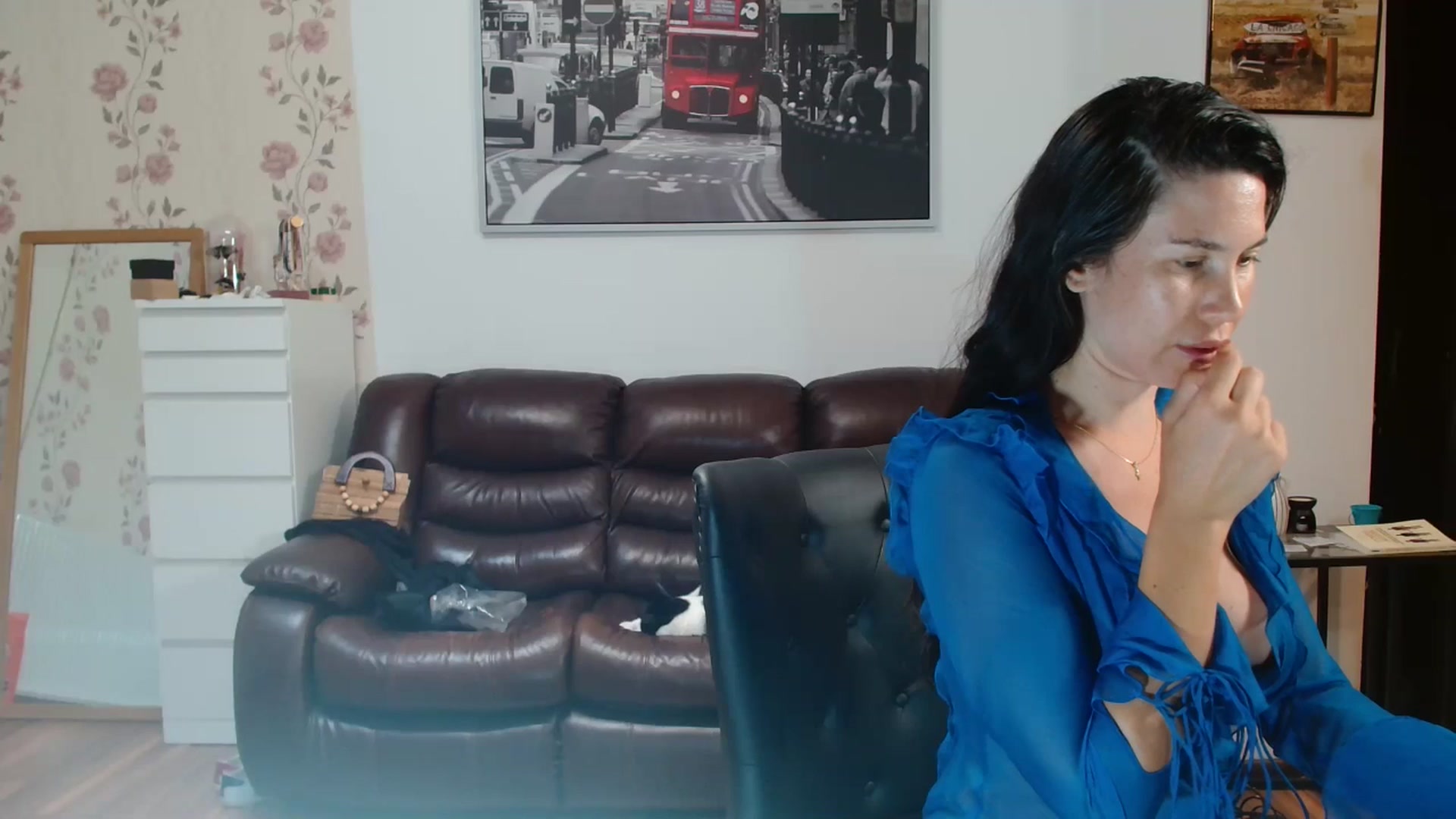 Gallery image thumbnail from AlexisLuvv's myfreecams stream on, 06/24/2025, 20:14 image 19 of 20