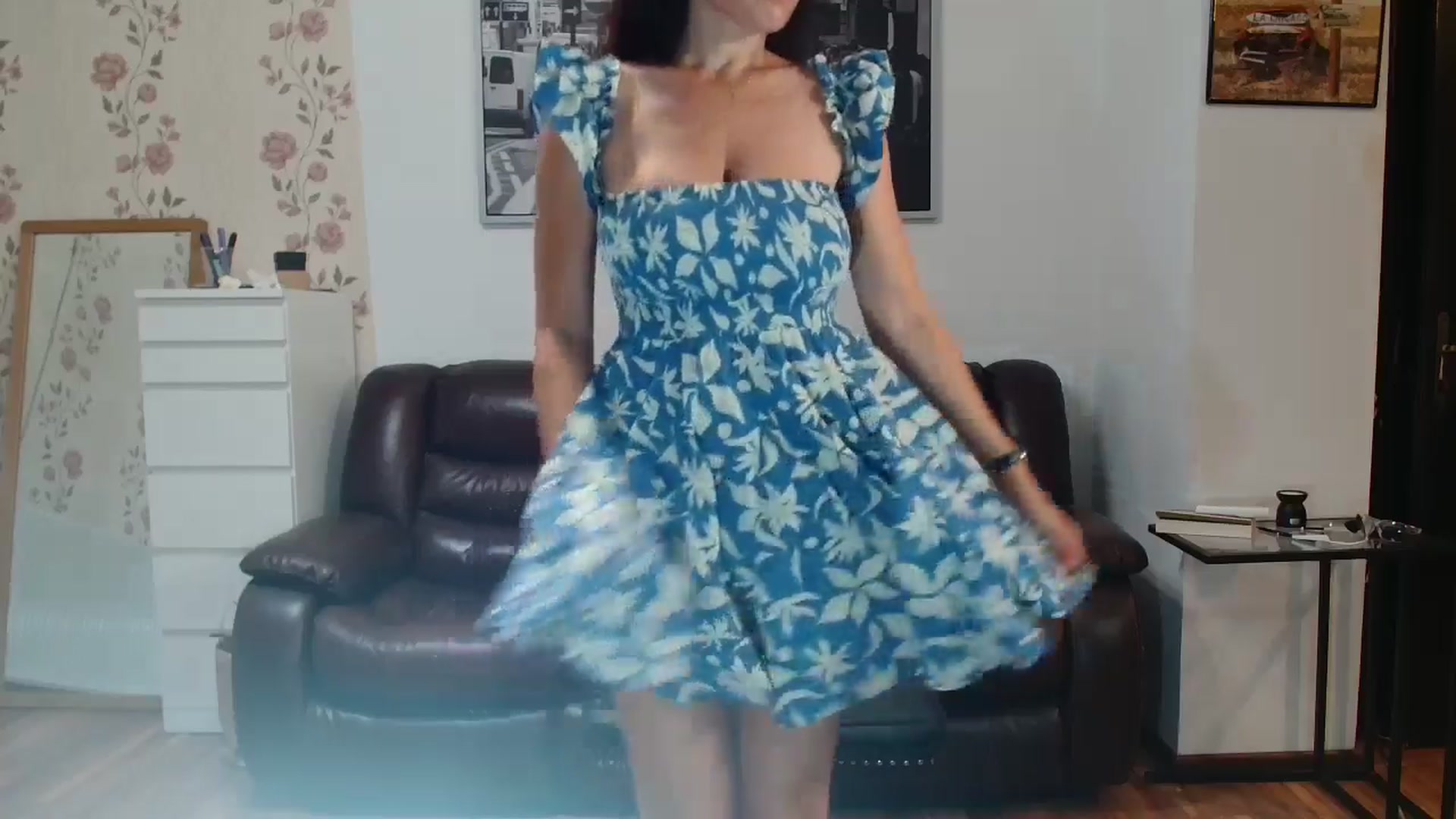 Gallery image thumbnail from AlexisLuvv's myfreecams stream on, 07/07/2025, 21:09 image 2 of 20