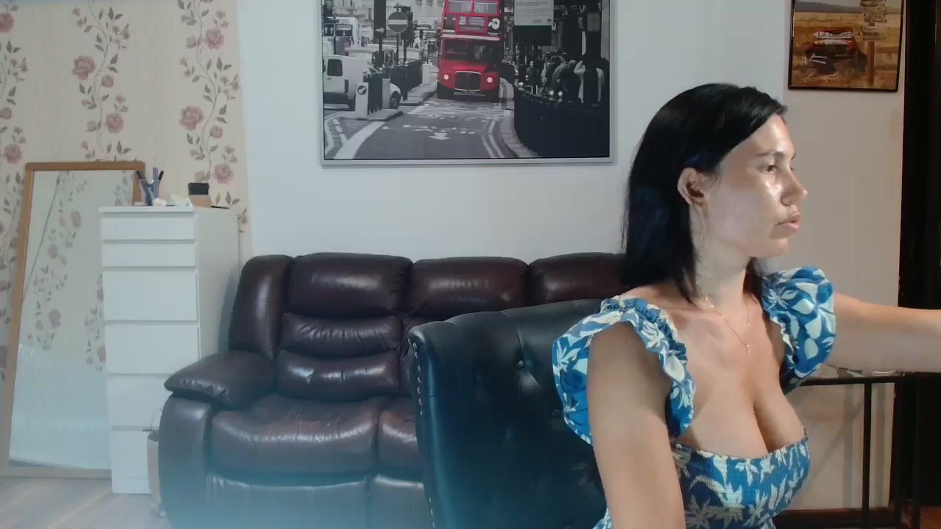 Gallery image thumbnail from AlexisLuvv's myfreecams stream on, 07/07/2025, 21:09 image 11 of 20