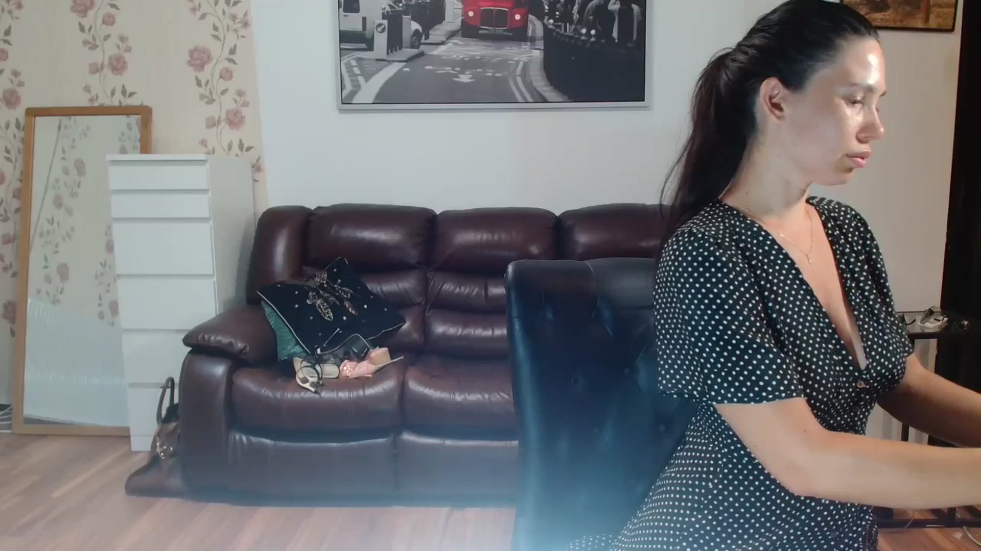 Gallery image thumbnail from AlexisLuvv's myfreecams stream on, 07/16/2025, 20:10 image 18 of 20