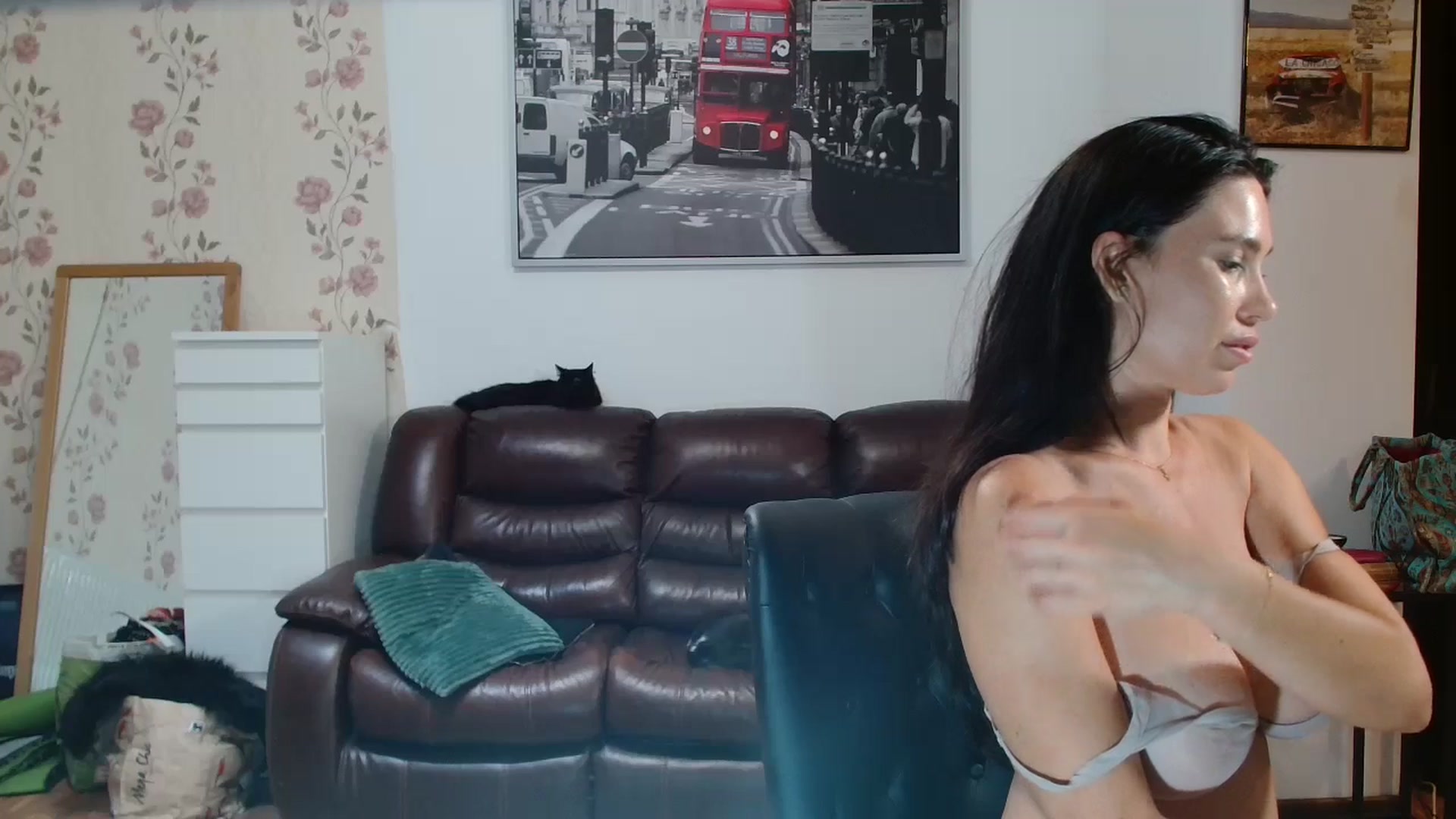Gallery image thumbnail from AlexisLuvv's myfreecams stream on, 07/27/2025, 20:33 image 9 of 20