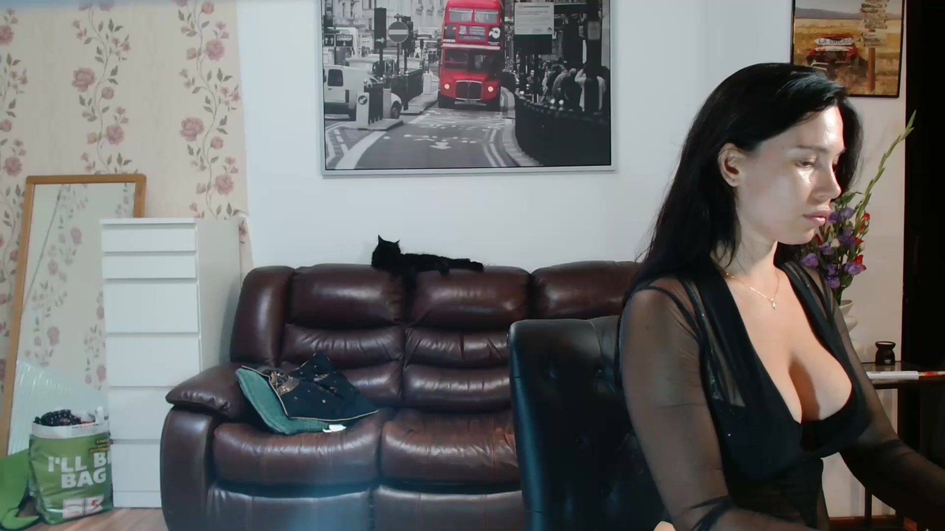 Gallery image thumbnail from AlexisLuvv's myfreecams stream on, 08/04/2025, 20:35 image 6 of 20