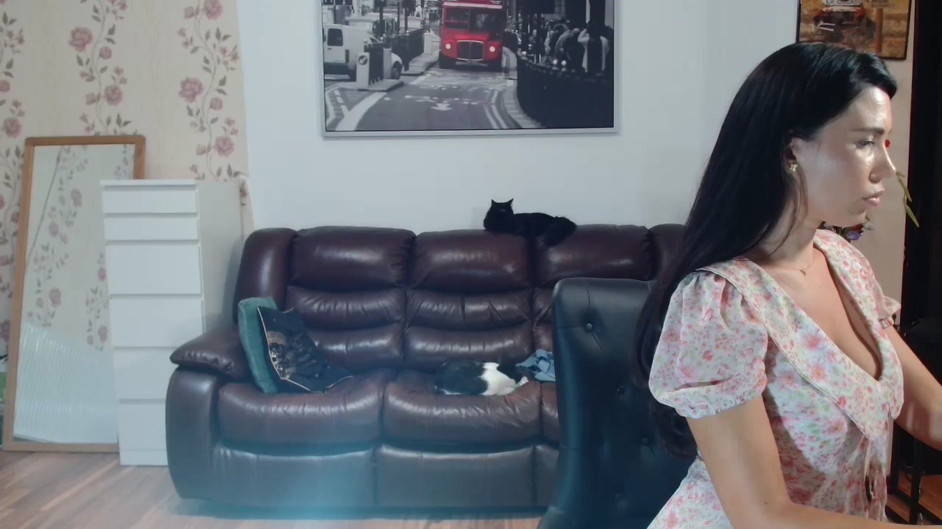 Gallery image thumbnail from AlexisLuvv's myfreecams stream on, 08/07/2025, 20:38 image 5 of 20