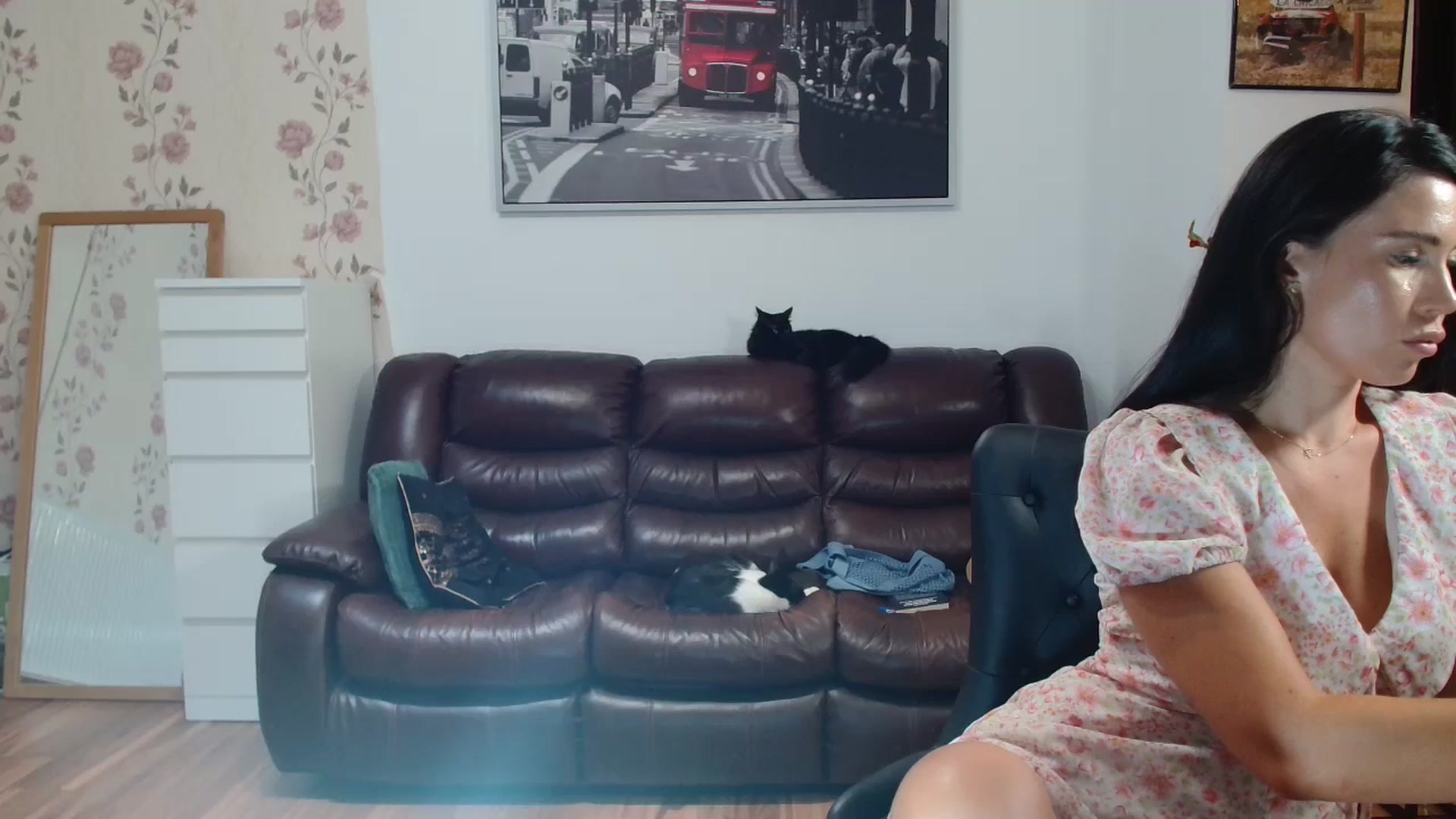 Gallery image thumbnail from AlexisLuvv's myfreecams stream on, 08/07/2025, 20:38 image 6 of 20