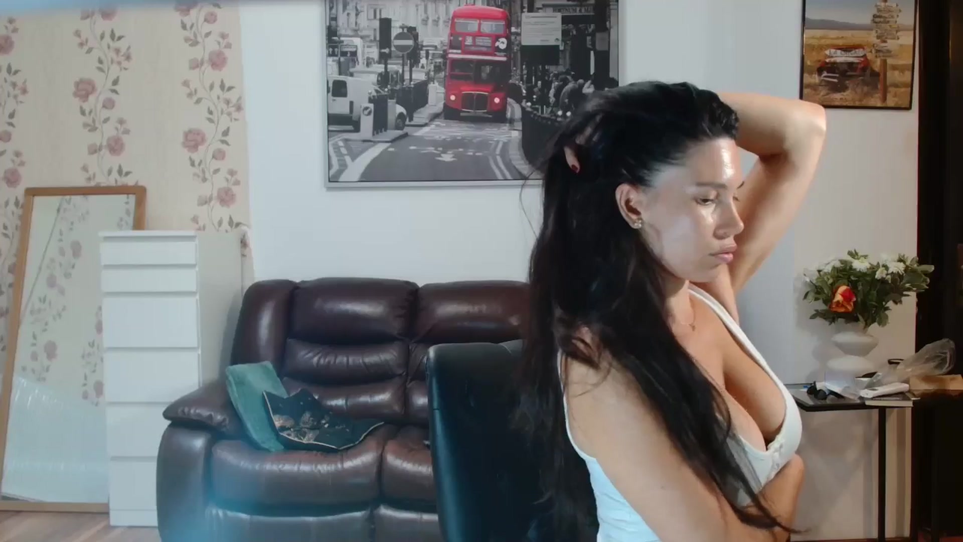 Gallery image thumbnail from AlexisLuvv's myfreecams stream on, 08/11/2025, 19:58 image 12 of 20