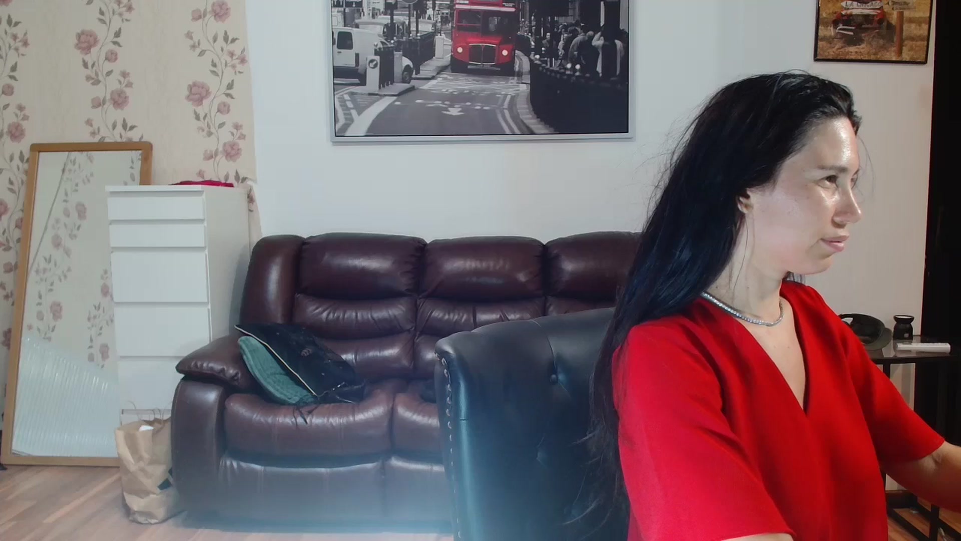 Gallery image thumbnail from AlexisLuvv's myfreecams stream on, 08/18/2025, 20:24 image 15 of 20