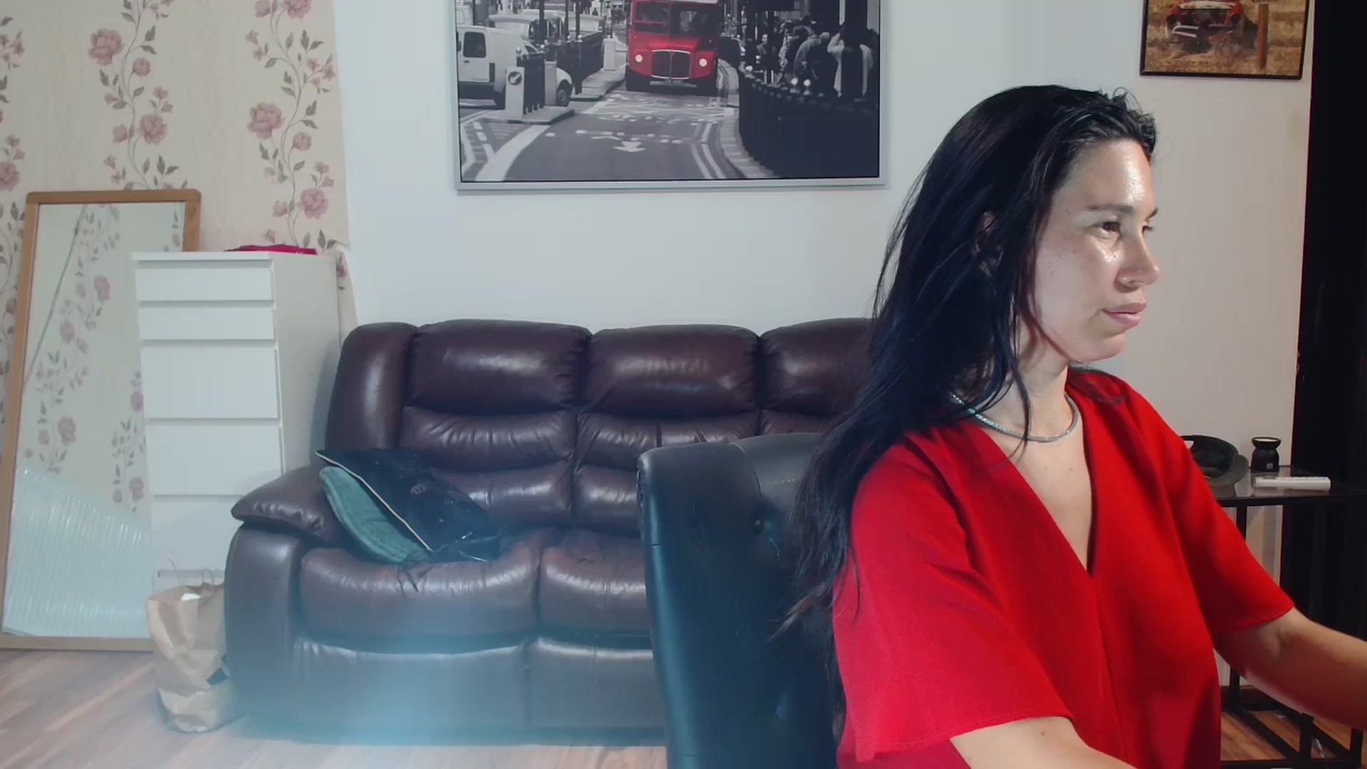 Gallery image thumbnail from AlexisLuvv's myfreecams stream on, 08/18/2025, 20:24 image 3 of 20