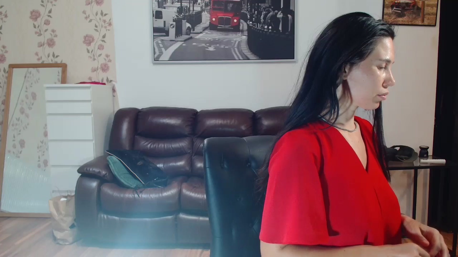 Gallery image thumbnail from AlexisLuvv's myfreecams stream on, 08/18/2025, 20:24 image 4 of 20