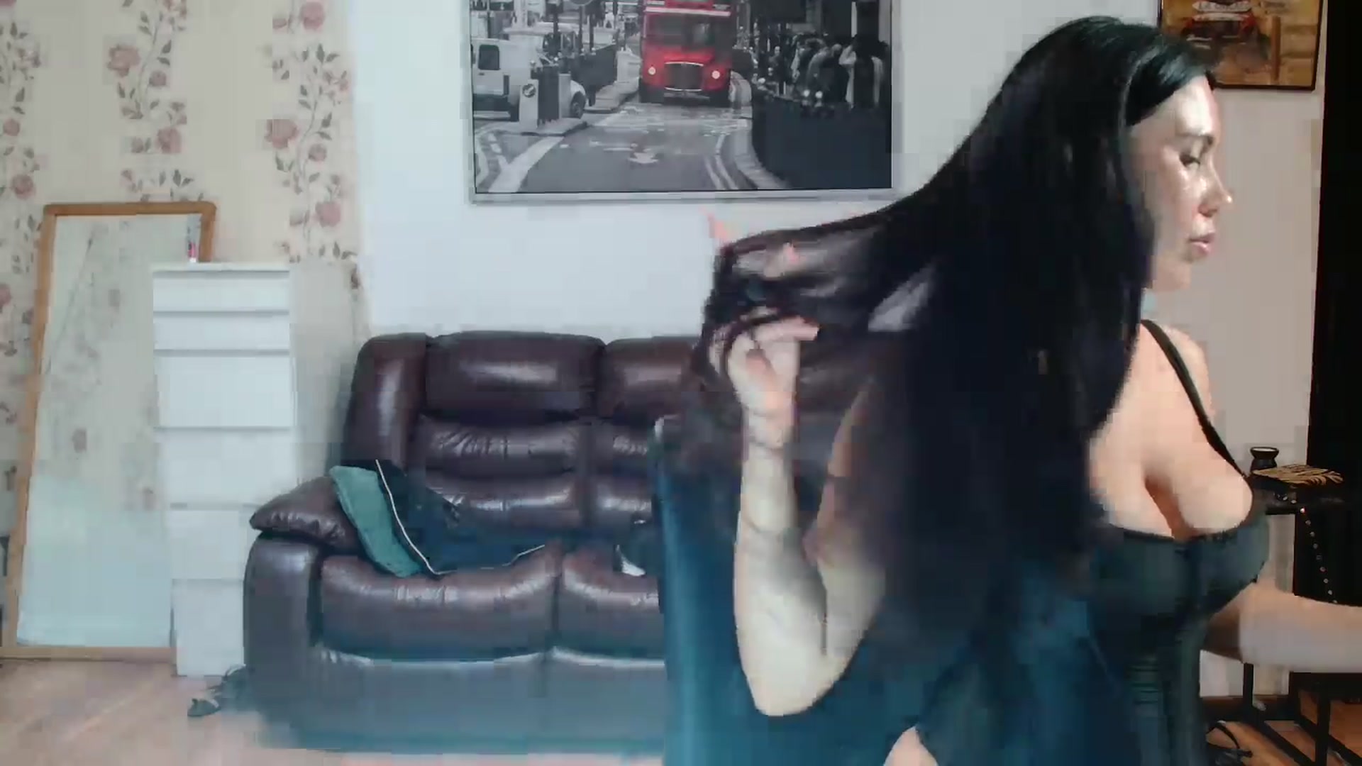Gallery image thumbnail from AlexisLuvv's myfreecams stream on, 08/27/2025, 20:14 image 19 of 20