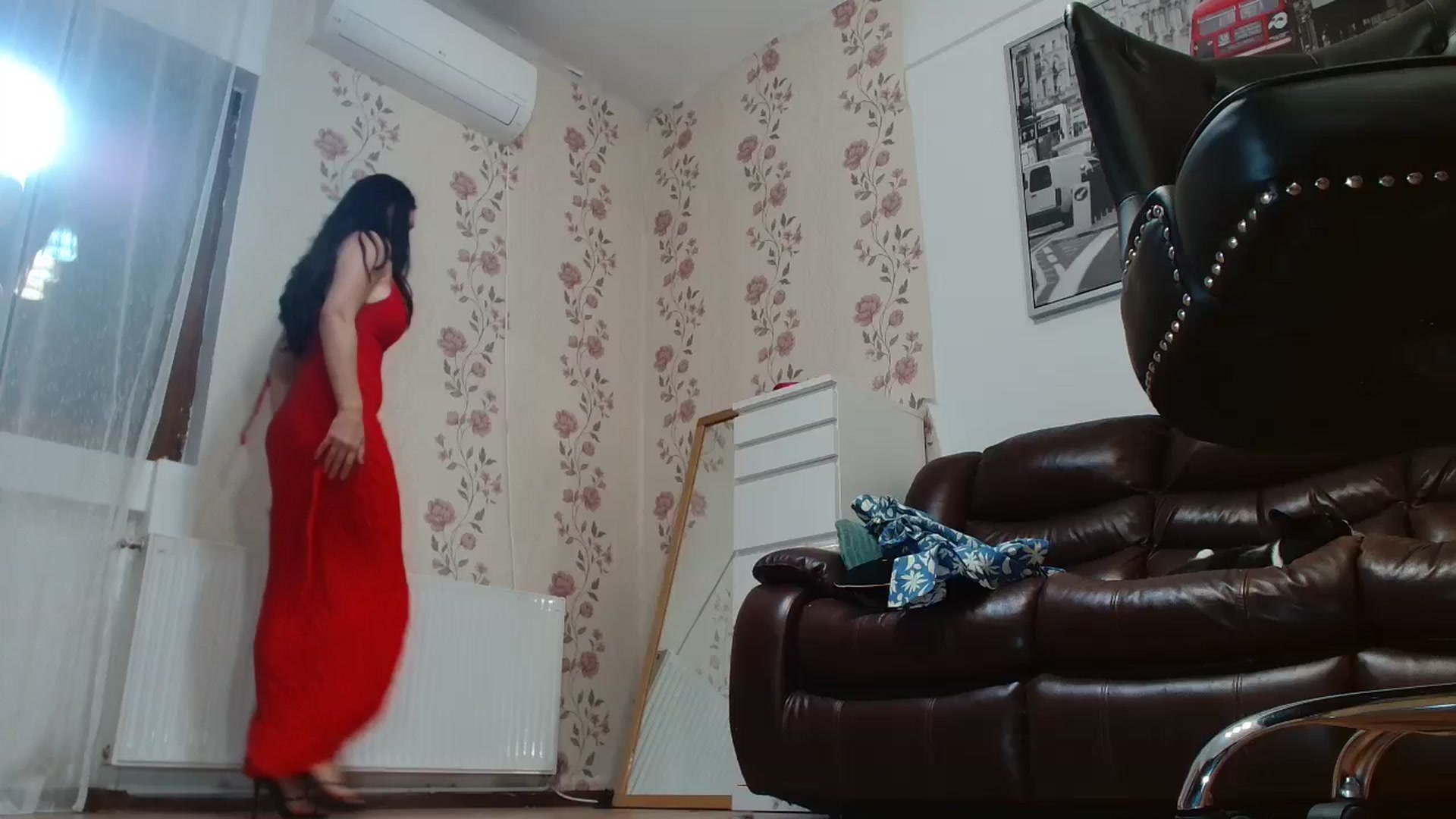 Gallery image thumbnail from AlexisLuvv's myfreecams stream on, 08/28/2025, 19:58 image 14 of 20