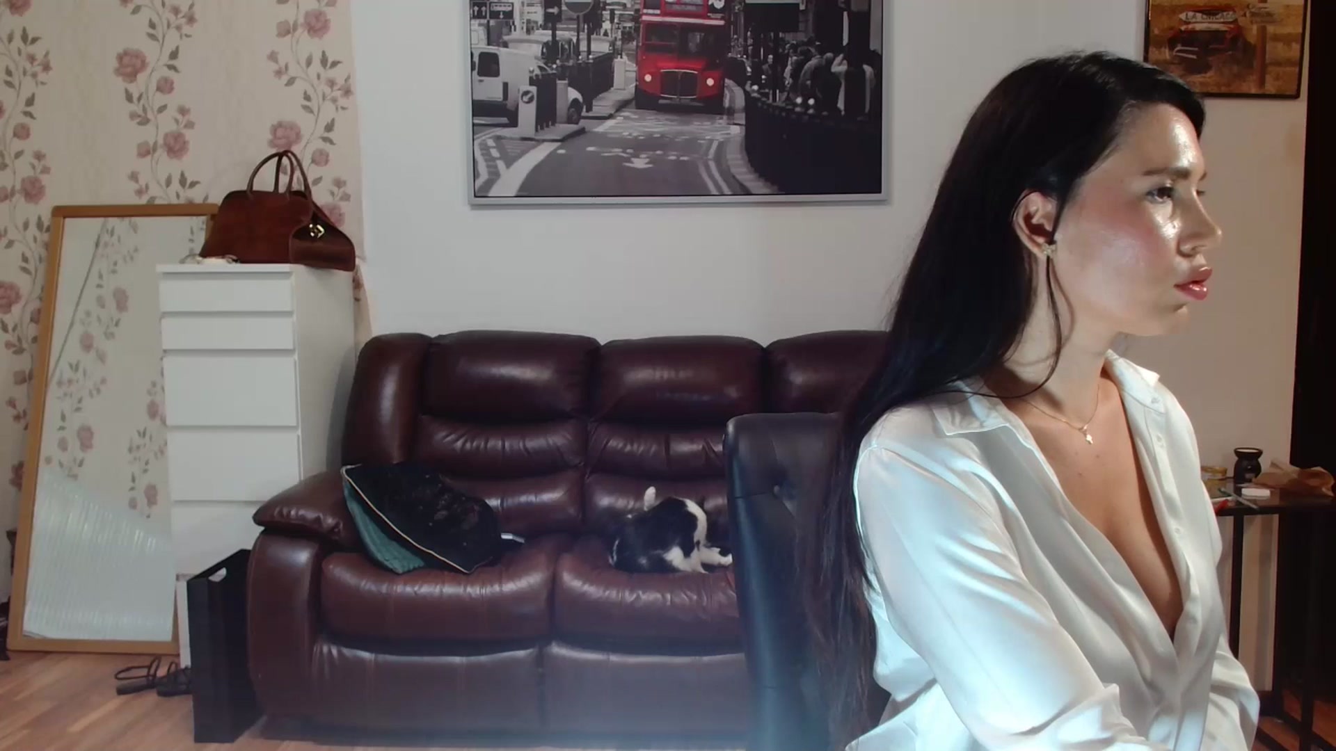 Gallery image thumbnail from AlexisLuvv's myfreecams stream on, 08/30/2025, 19:38 image 7 of 20