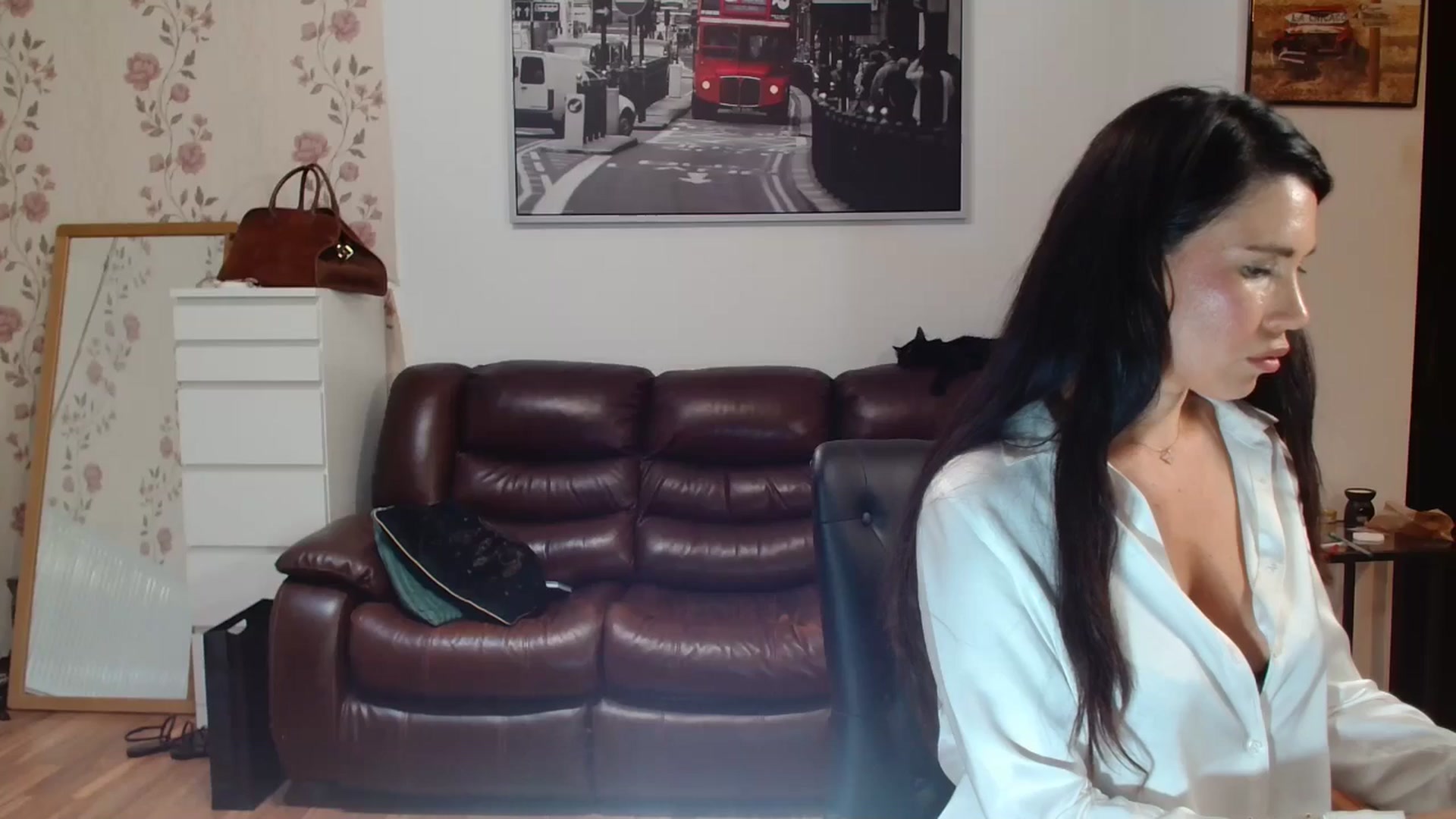 Gallery image thumbnail from AlexisLuvv's myfreecams stream on, 08/30/2025, 19:38 image 3 of 20