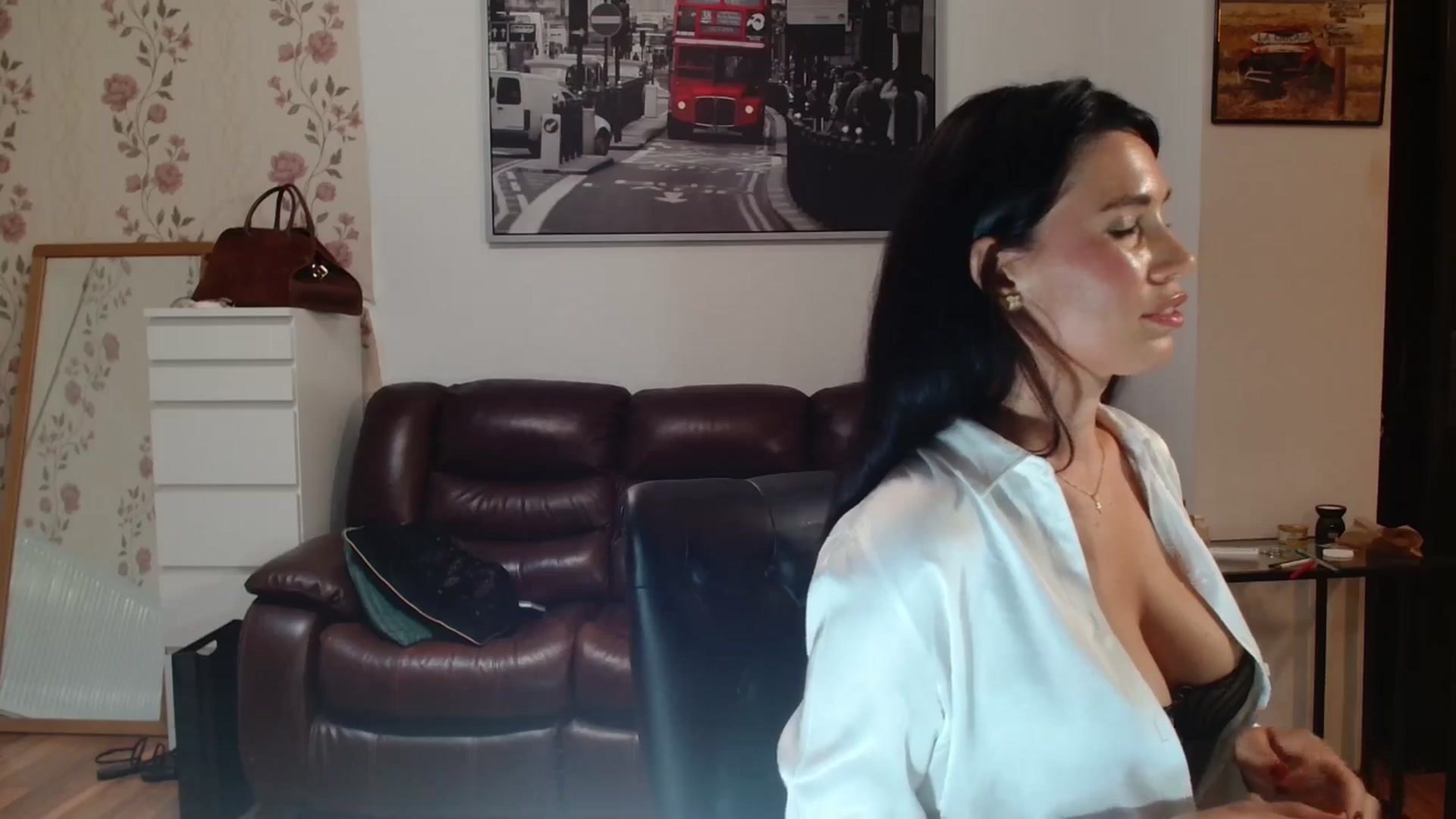 Gallery image thumbnail from AlexisLuvv's myfreecams stream on, 08/30/2025, 21:00 image 10 of 20