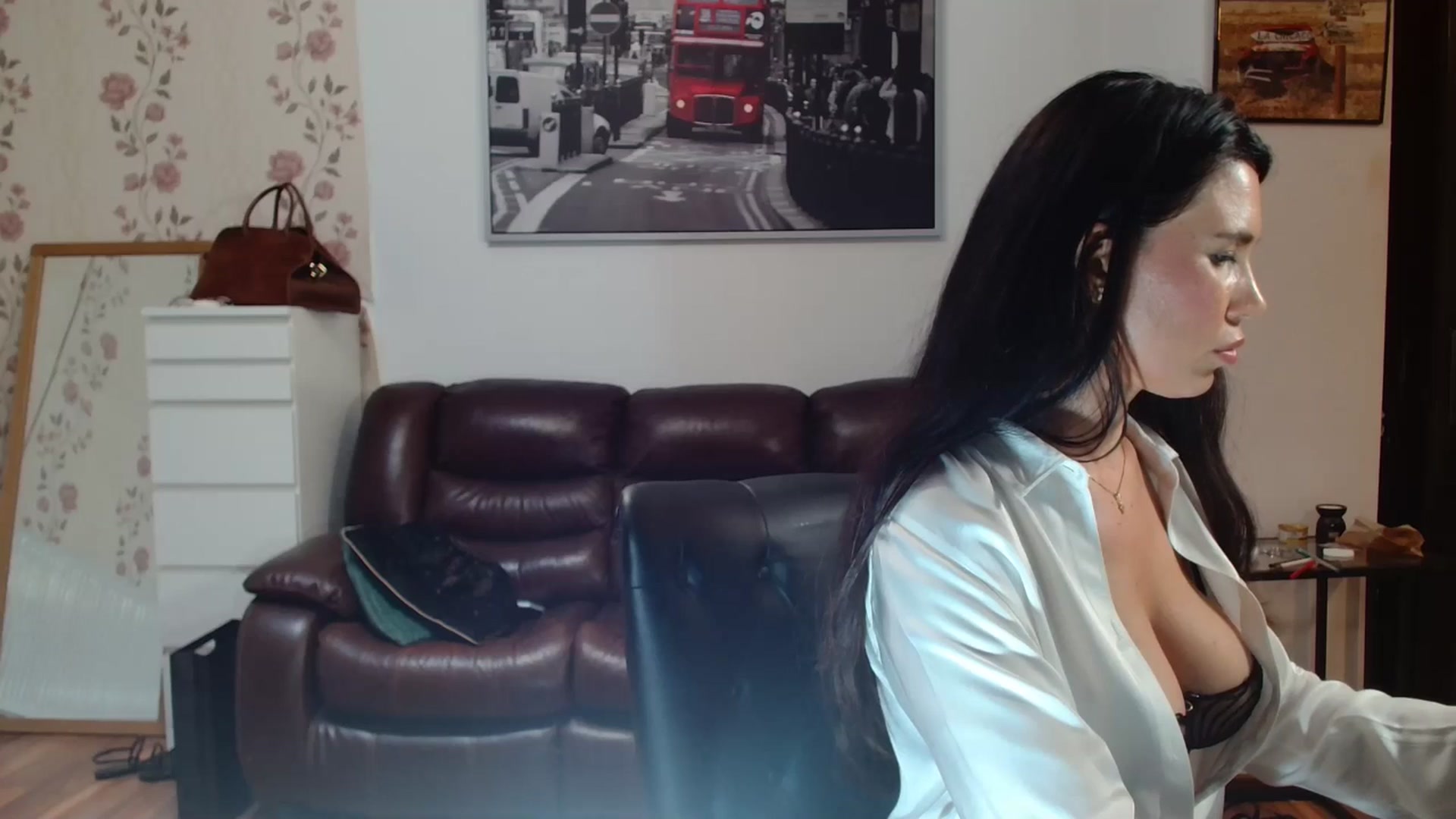 Gallery image thumbnail from AlexisLuvv's myfreecams stream on, 08/30/2025, 21:00 image 9 of 20