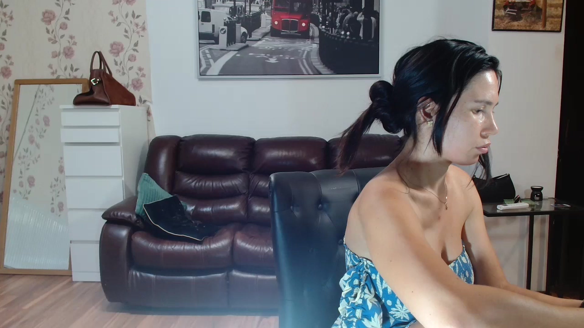 Gallery image thumbnail from AlexisLuvv's myfreecams stream on, 09/03/2025, 18:42 image 11 of 20