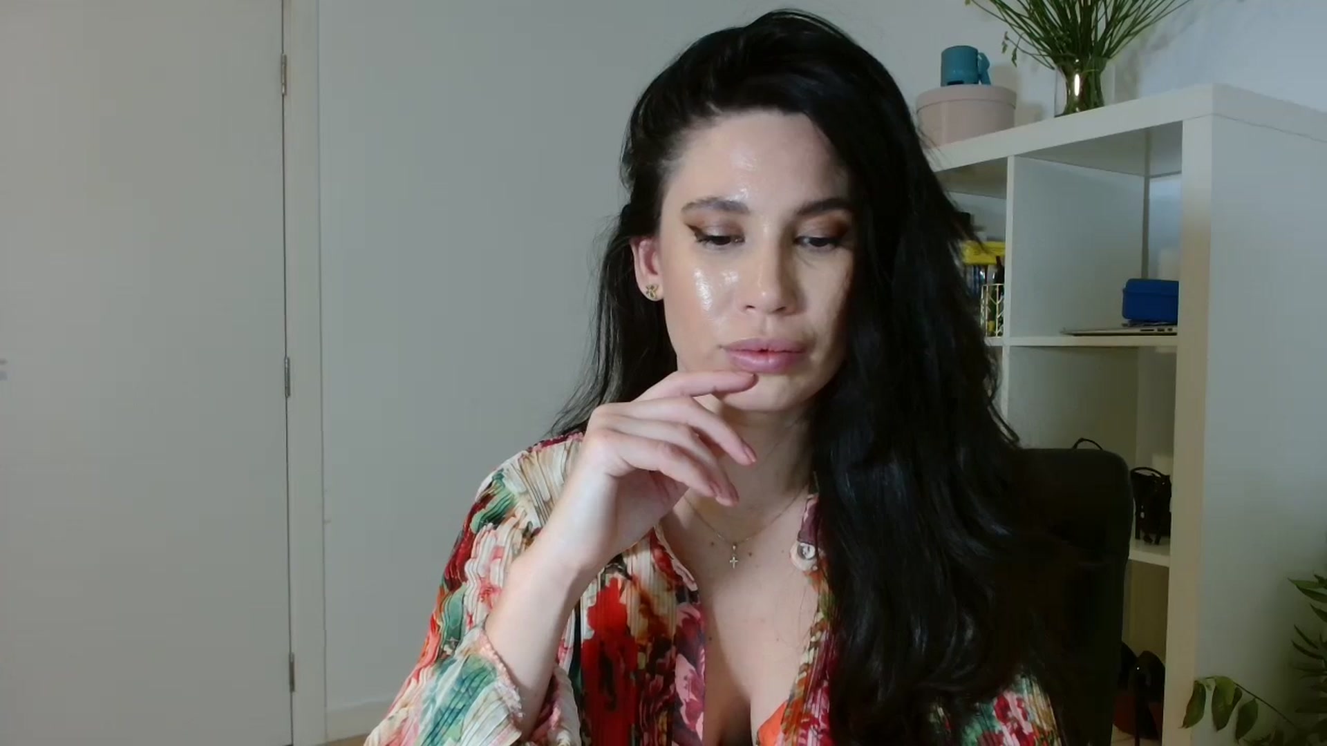 Gallery image thumbnail from AlexisLuvv's myfreecams stream on, 12/02/2025, 18:55 image 4 of 20