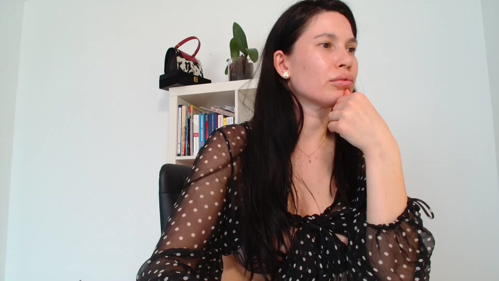 Gallery image thumbnail from AlexisLuvv's myfreecams stream on, 03/16/2026, 12:20 image 12 of 20
