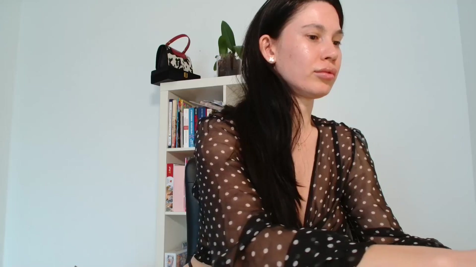 Gallery image thumbnail from AlexisLuvv's myfreecams stream on, 03/16/2026, 12:40 image 16 of 20