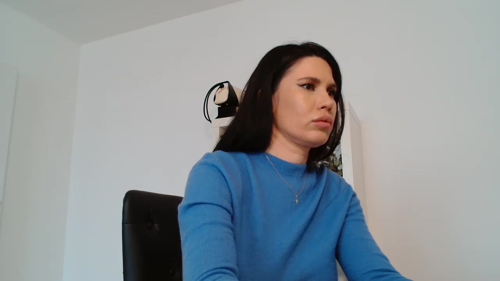 Gallery image thumbnail from AlexisLuvv's myfreecams stream on, 03/25/2026, 12:20 image 19 of 20
