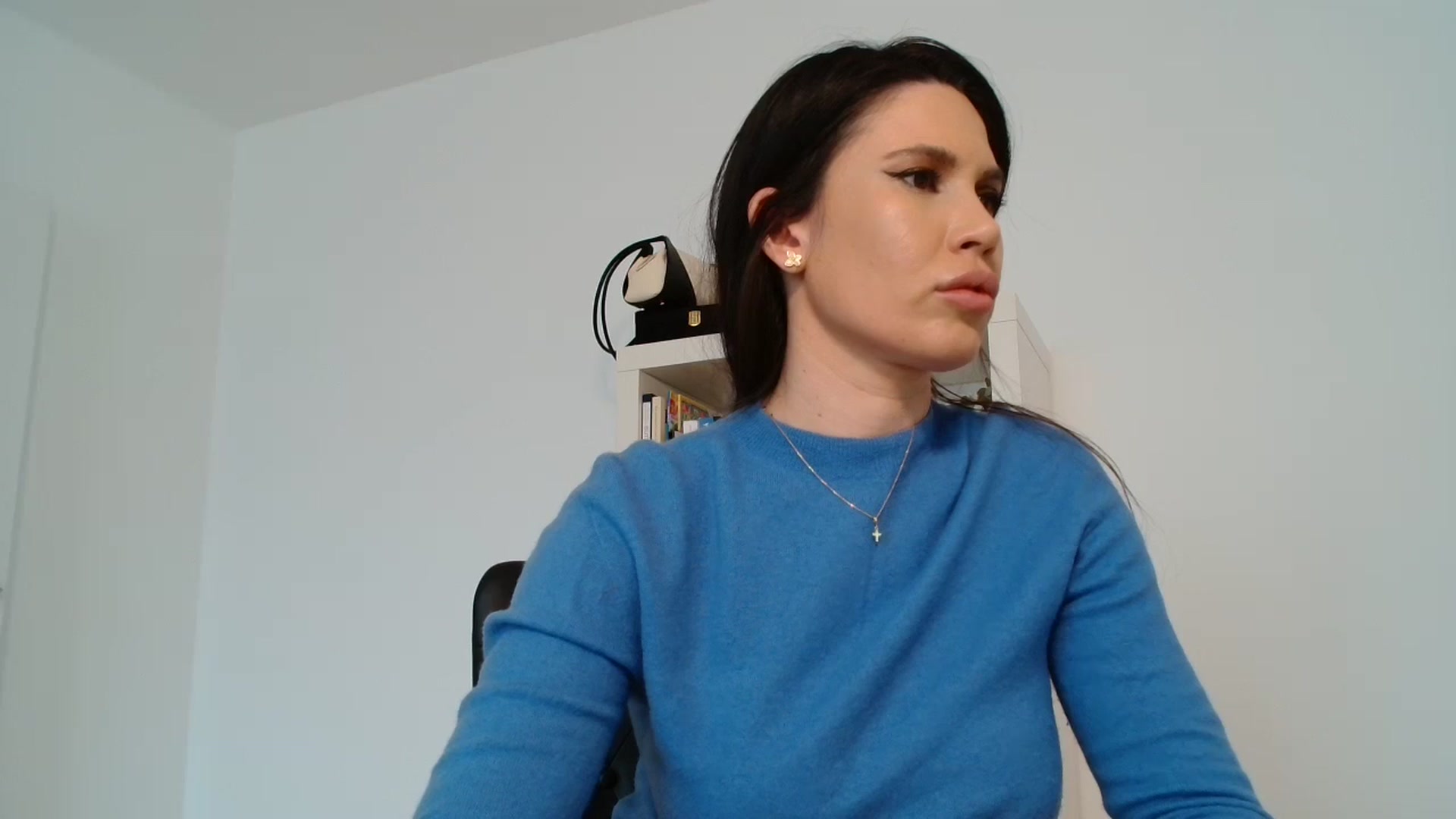 Gallery image thumbnail from AlexisLuvv's myfreecams stream on, 03/25/2026, 12:20 image 8 of 20