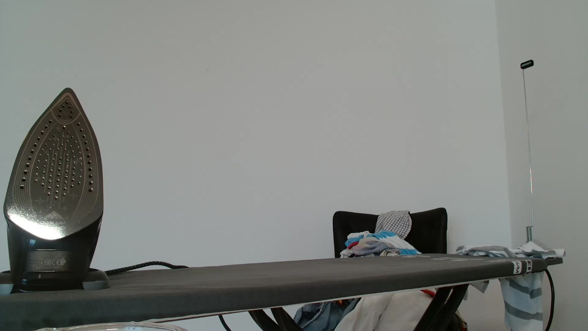 Gallery image thumbnail from AlexisLuvv's myfreecams stream on, 04/28/2026, 14:23 image 16 of 20