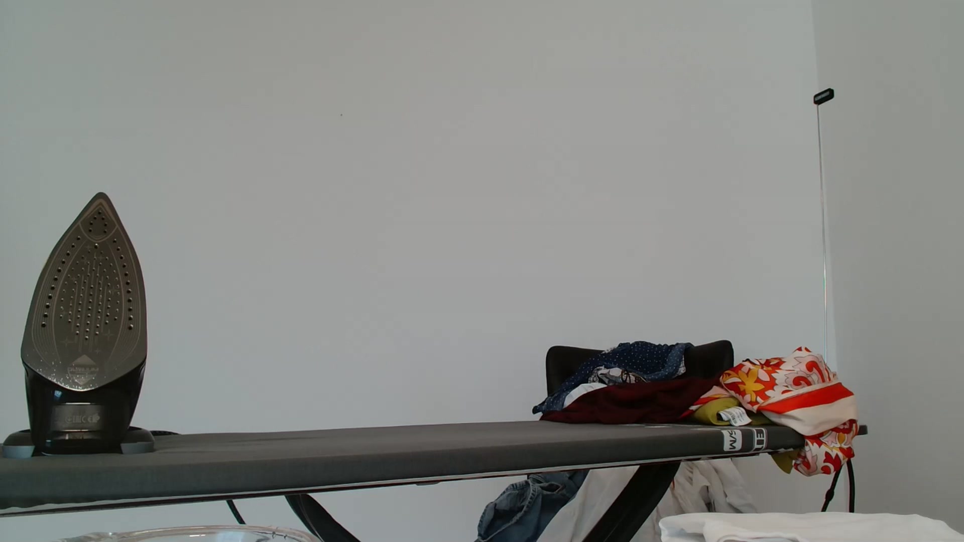 Gallery image thumbnail from AlexisLuvv's myfreecams stream on, 04/28/2026, 14:23 image 6 of 20