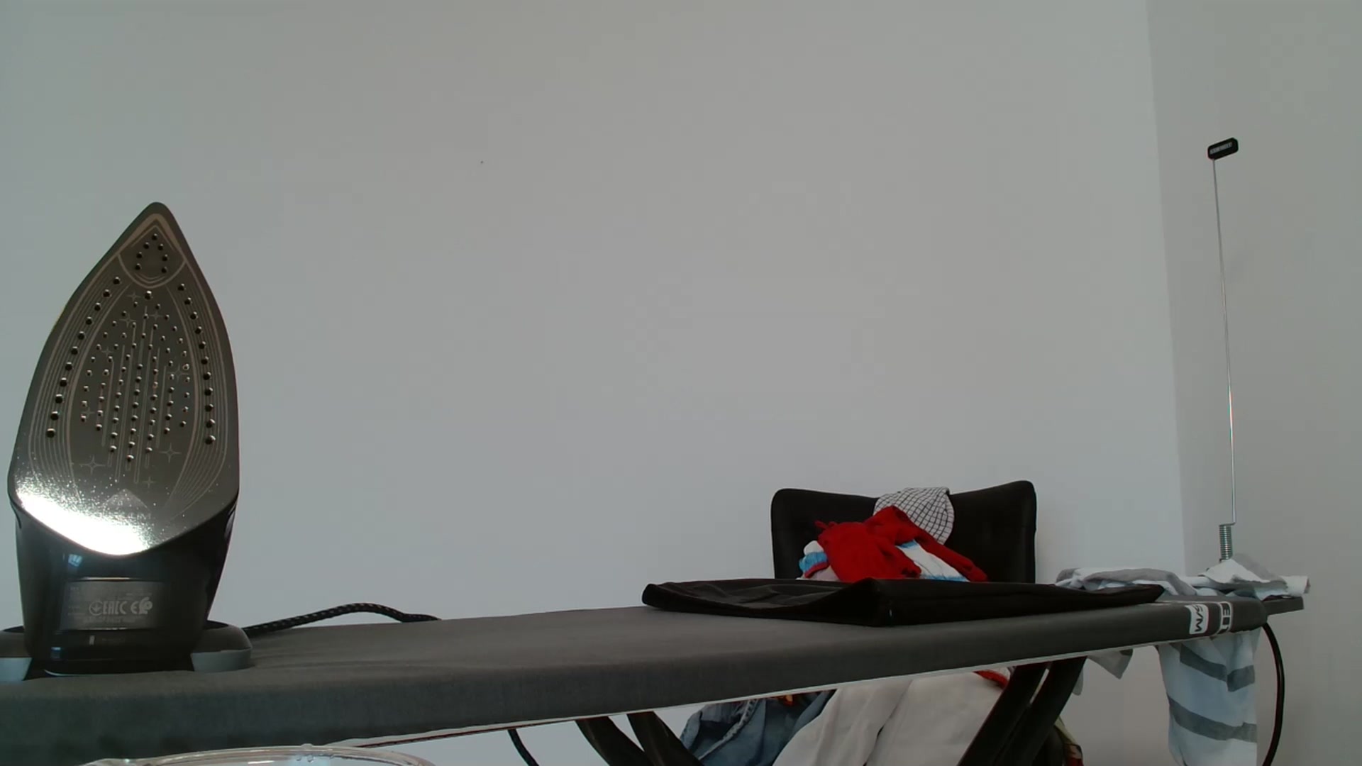 Gallery image thumbnail from AlexisLuvv's myfreecams stream on, 04/28/2026, 14:23 image 15 of 20