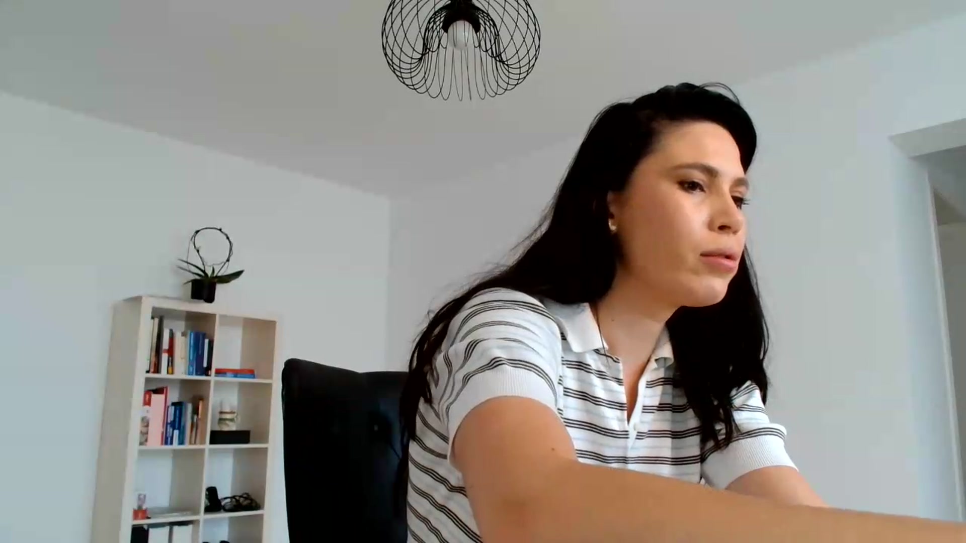 Gallery image thumbnail from AlexisLuvv's myfreecams stream on, 05/31/2026, 12:15 image 5 of 20