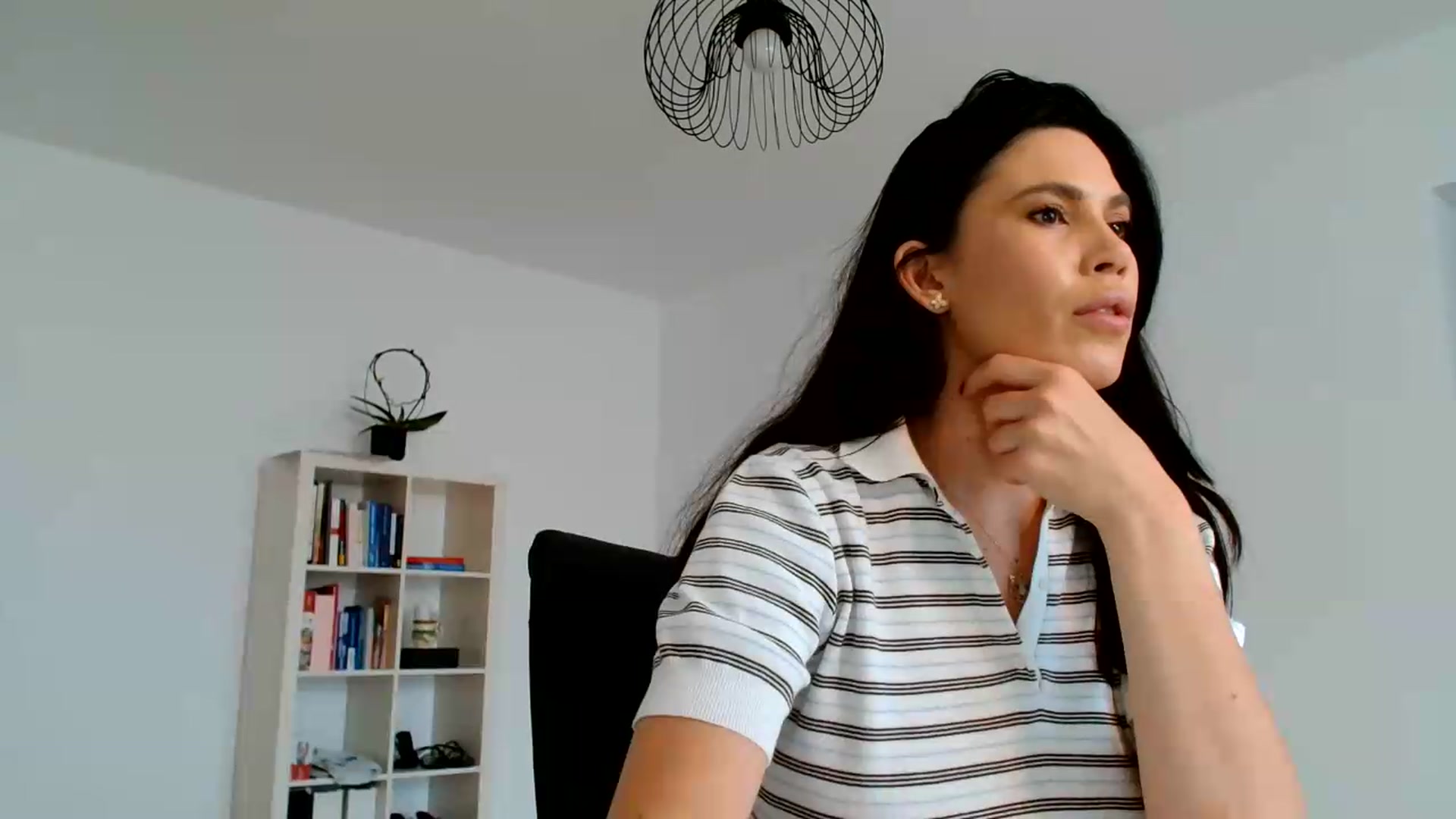 Gallery image thumbnail from AlexisLuvv's myfreecams stream on, 05/31/2026, 12:15 image 9 of 20