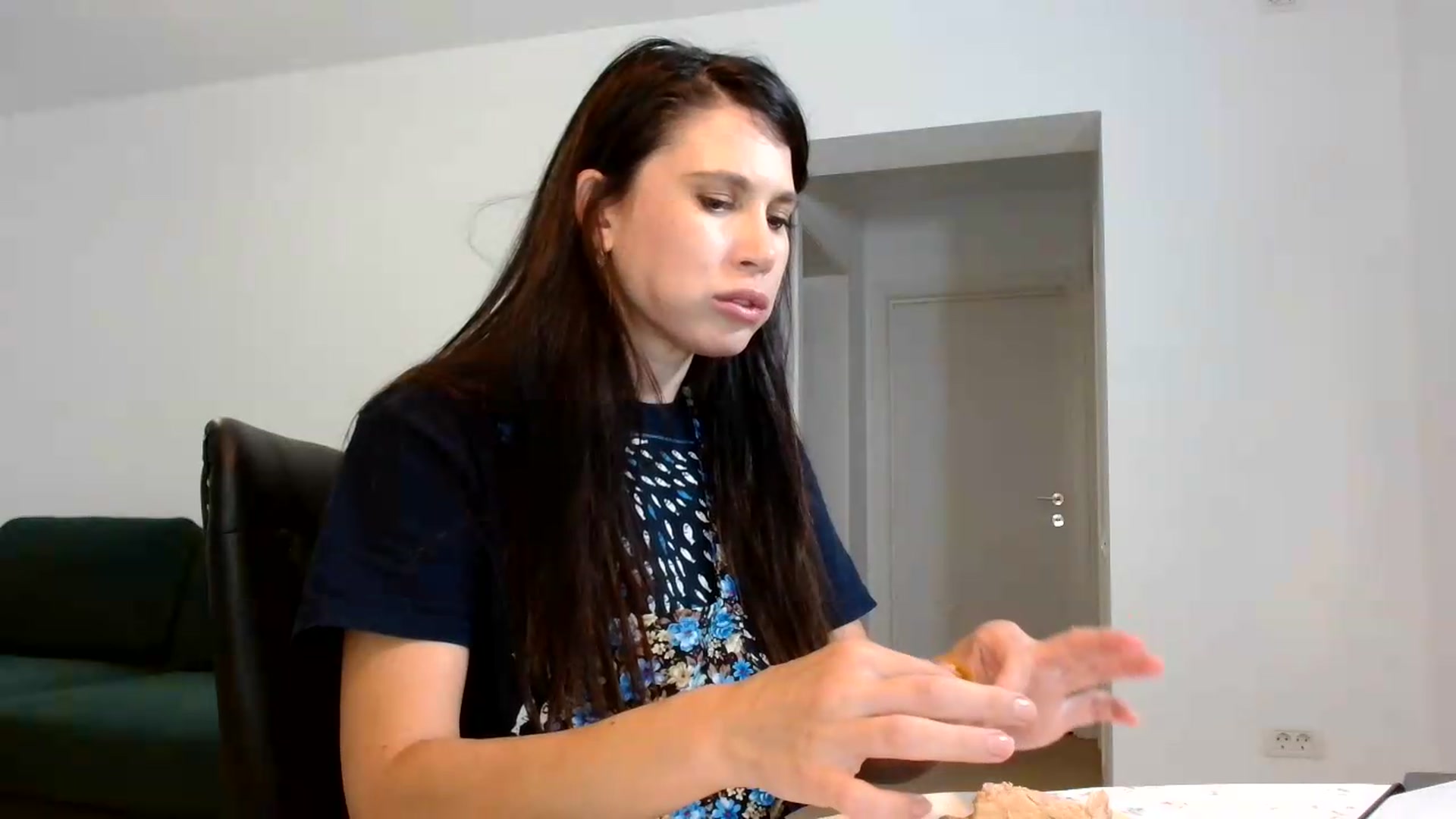 Gallery image thumbnail from AlexisLuvv's myfreecams stream on, 07/10/2026, 19:09 image 9 of 20