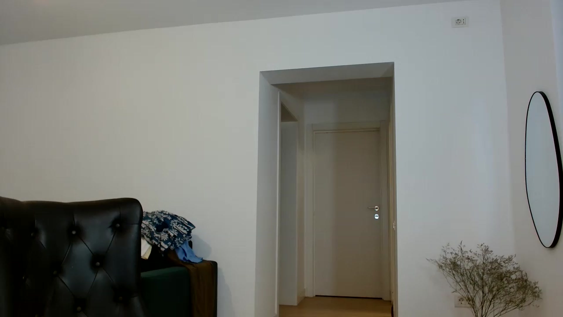 Gallery image thumbnail from AlexisLuvv's myfreecams stream on, 07/16/2026, 20:08 image 20 of 20