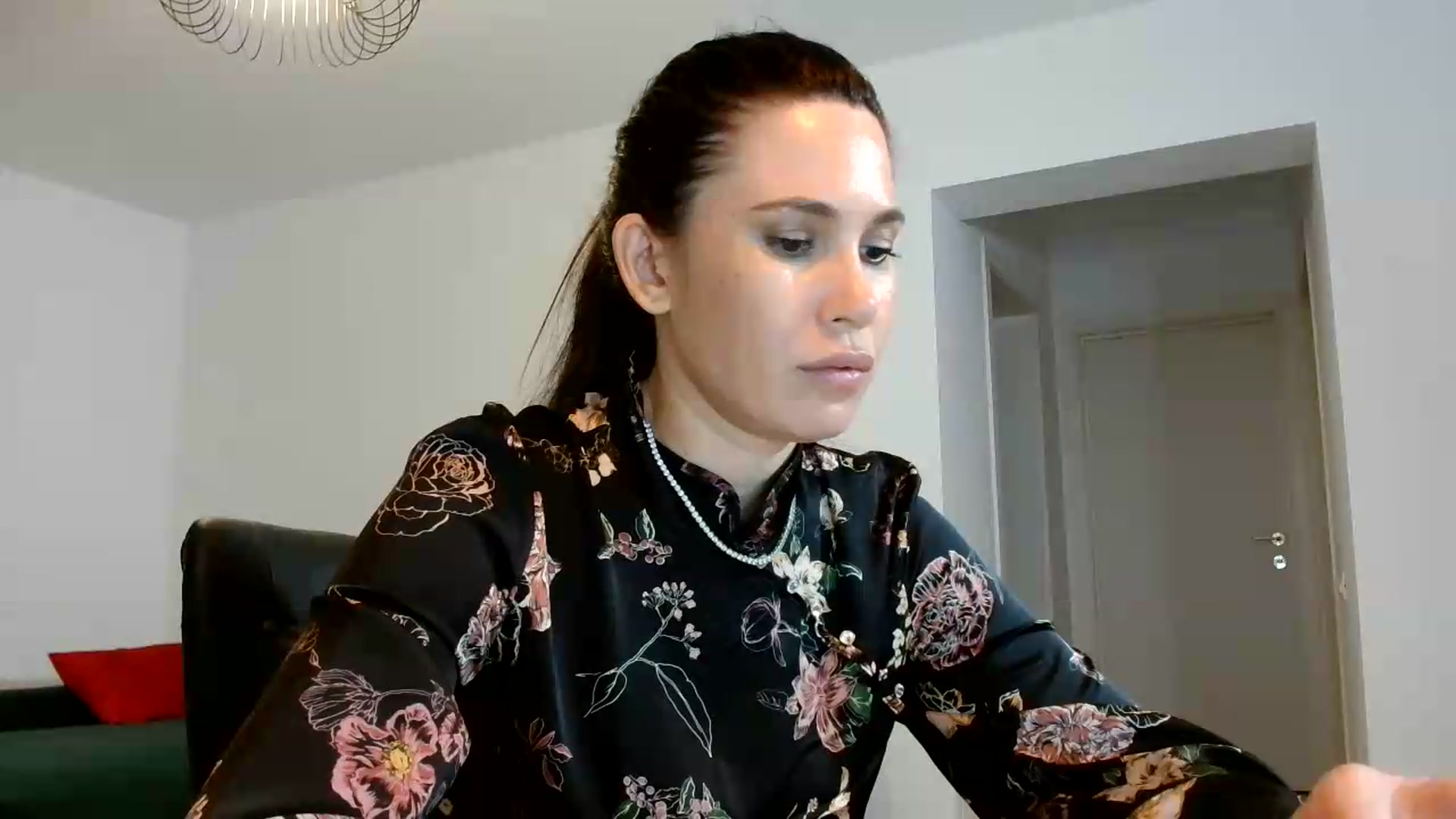 Gallery image thumbnail from AlexisLuvv's myfreecams stream on, 08/12/2026, 19:40 image 4 of 20