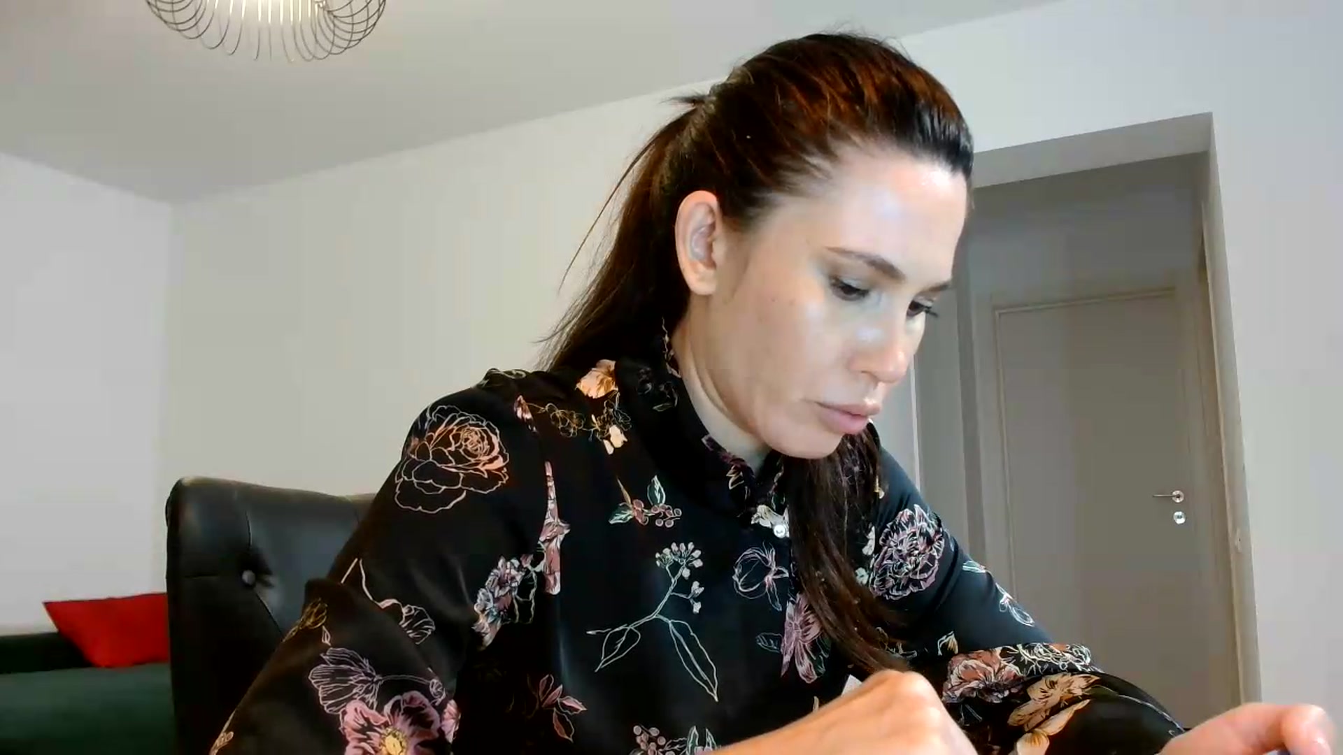 Gallery image thumbnail from AlexisLuvv's myfreecams stream on, 08/12/2026, 19:40 image 2 of 20