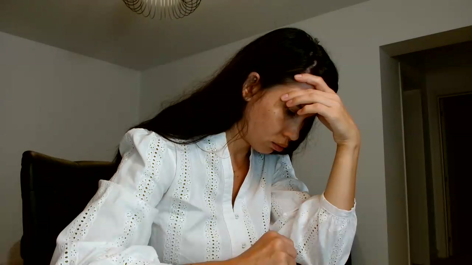 Gallery image thumbnail from AlexisLuvv's myfreecams stream on, 08/30/2026, 17:59 image 10 of 20