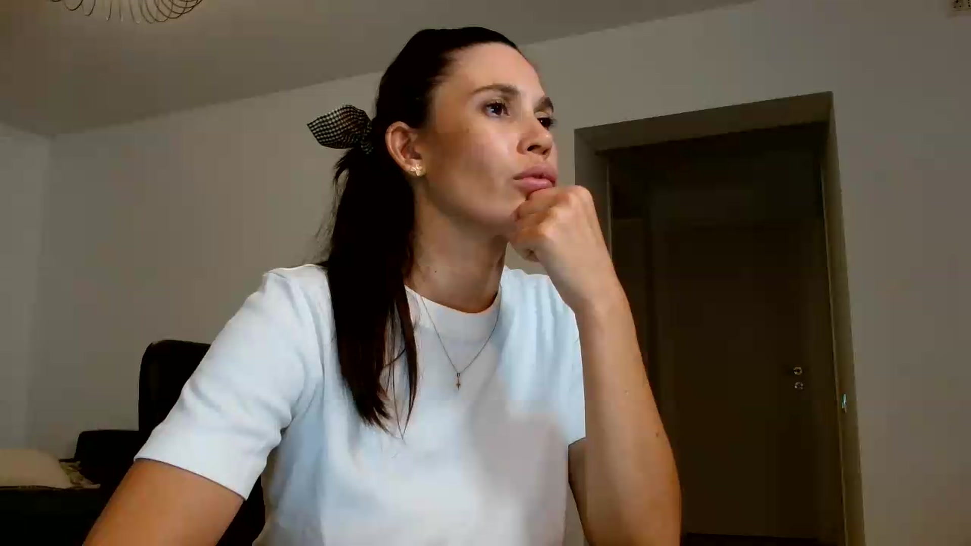 Gallery image thumbnail from AlexisLuvv's myfreecams stream on, 09/12/2026, 21:06 image 8 of 20
