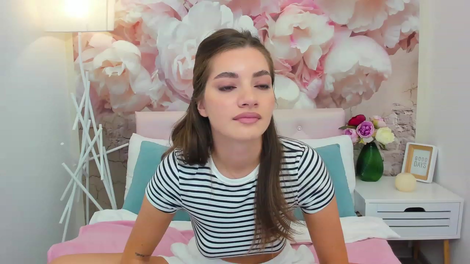 Gallery image thumbnail from AlexisOcean's myfreecams stream on, 08/22/2023, 06:47 image 16 of 20