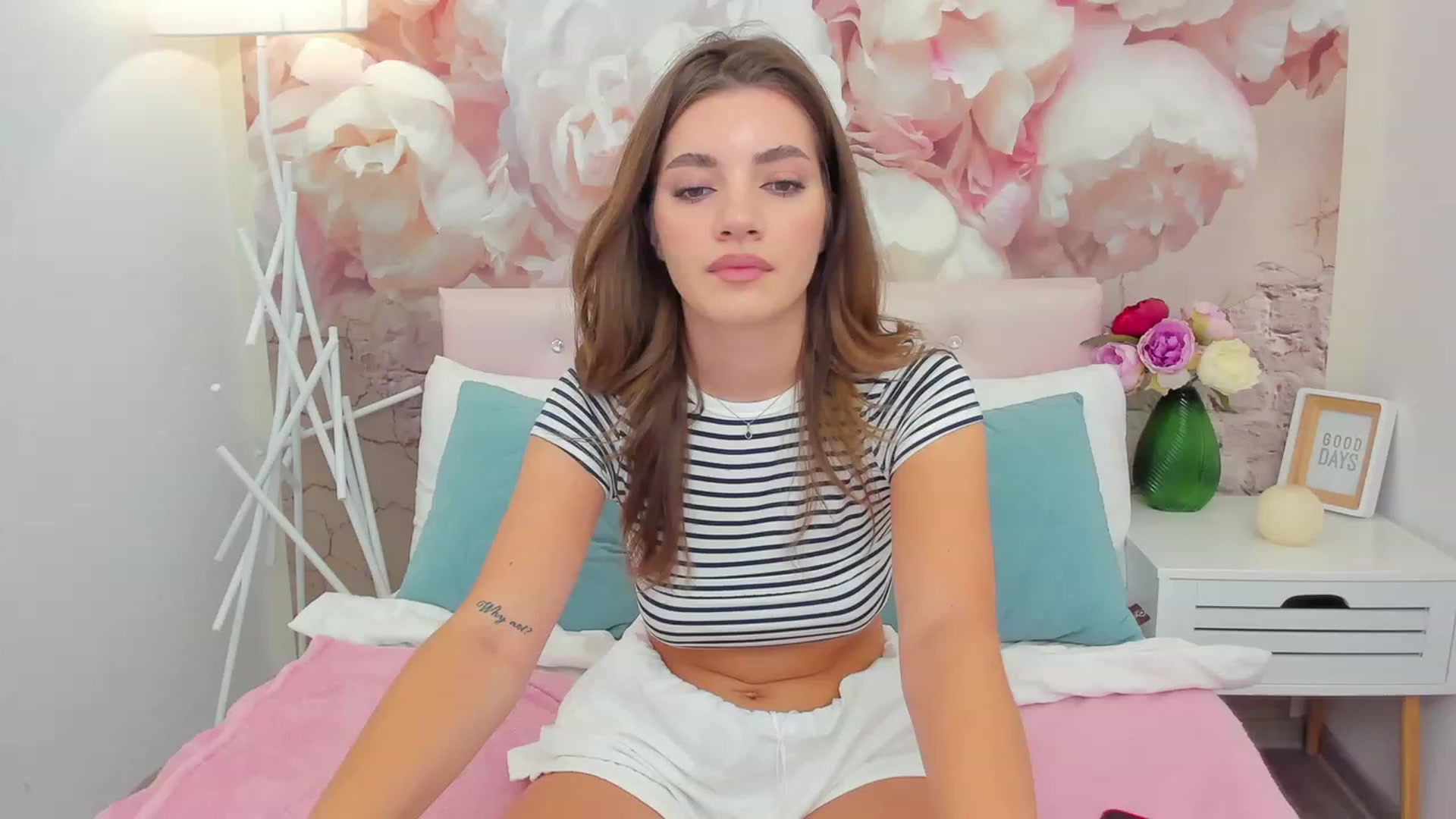 Gallery image thumbnail from AlexisOcean's myfreecams stream on, 08/22/2023, 10:25 image 15 of 20
