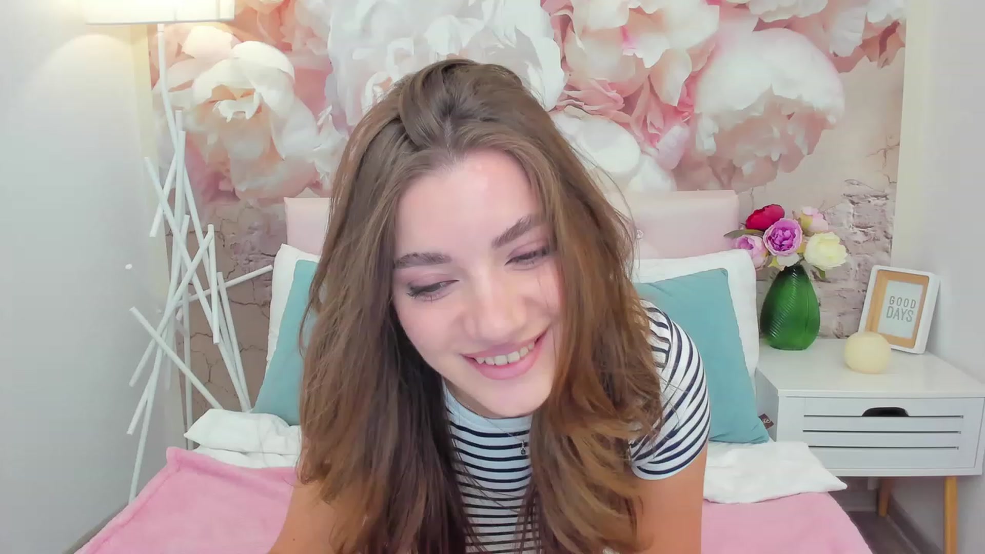 Gallery image thumbnail from AlexisOcean's myfreecams stream on, 08/22/2023, 11:57 image 1 of 20