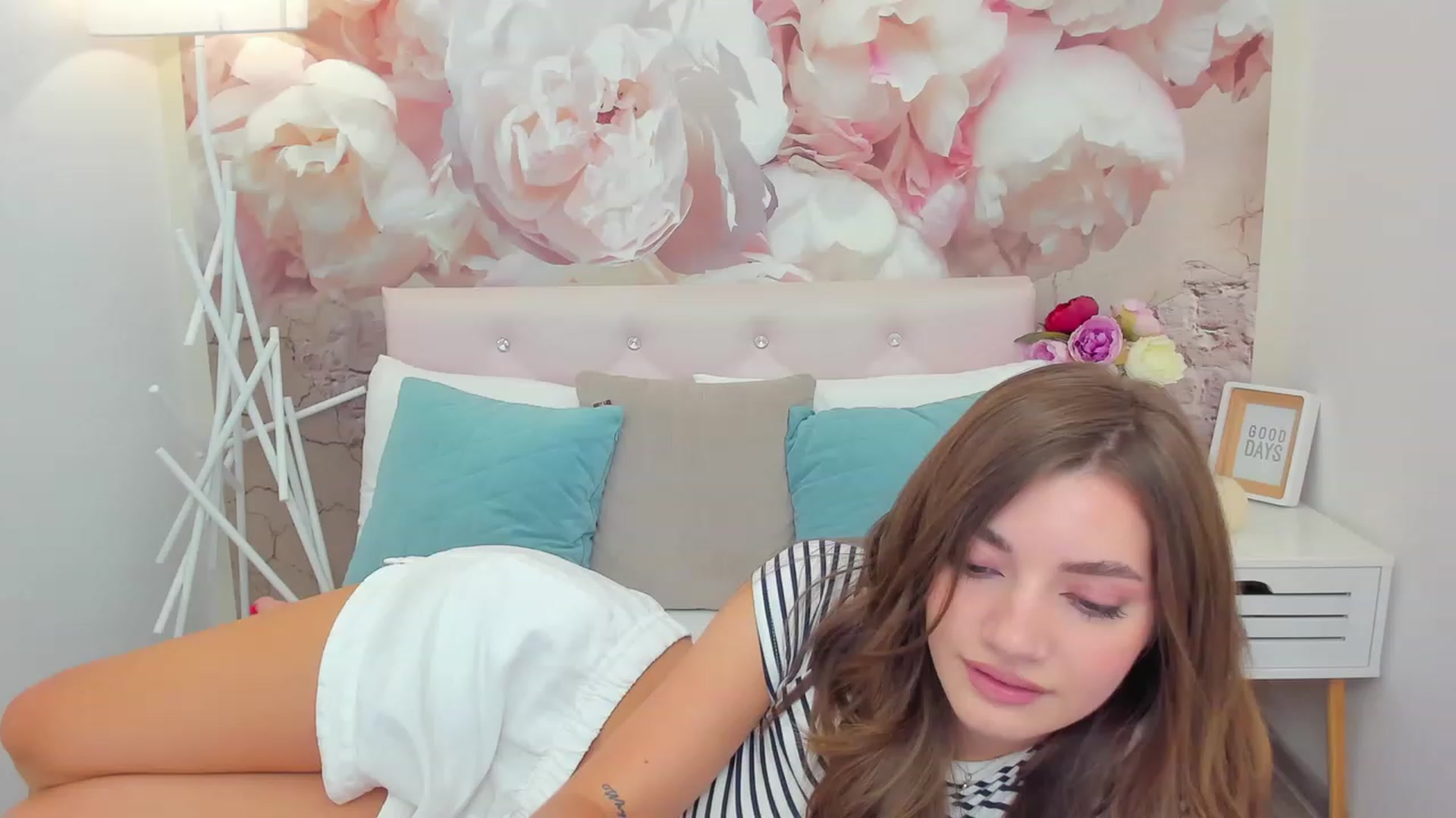 Gallery image thumbnail from AlexisOcean's myfreecams stream on, 08/22/2023, 11:57 image 4 of 20