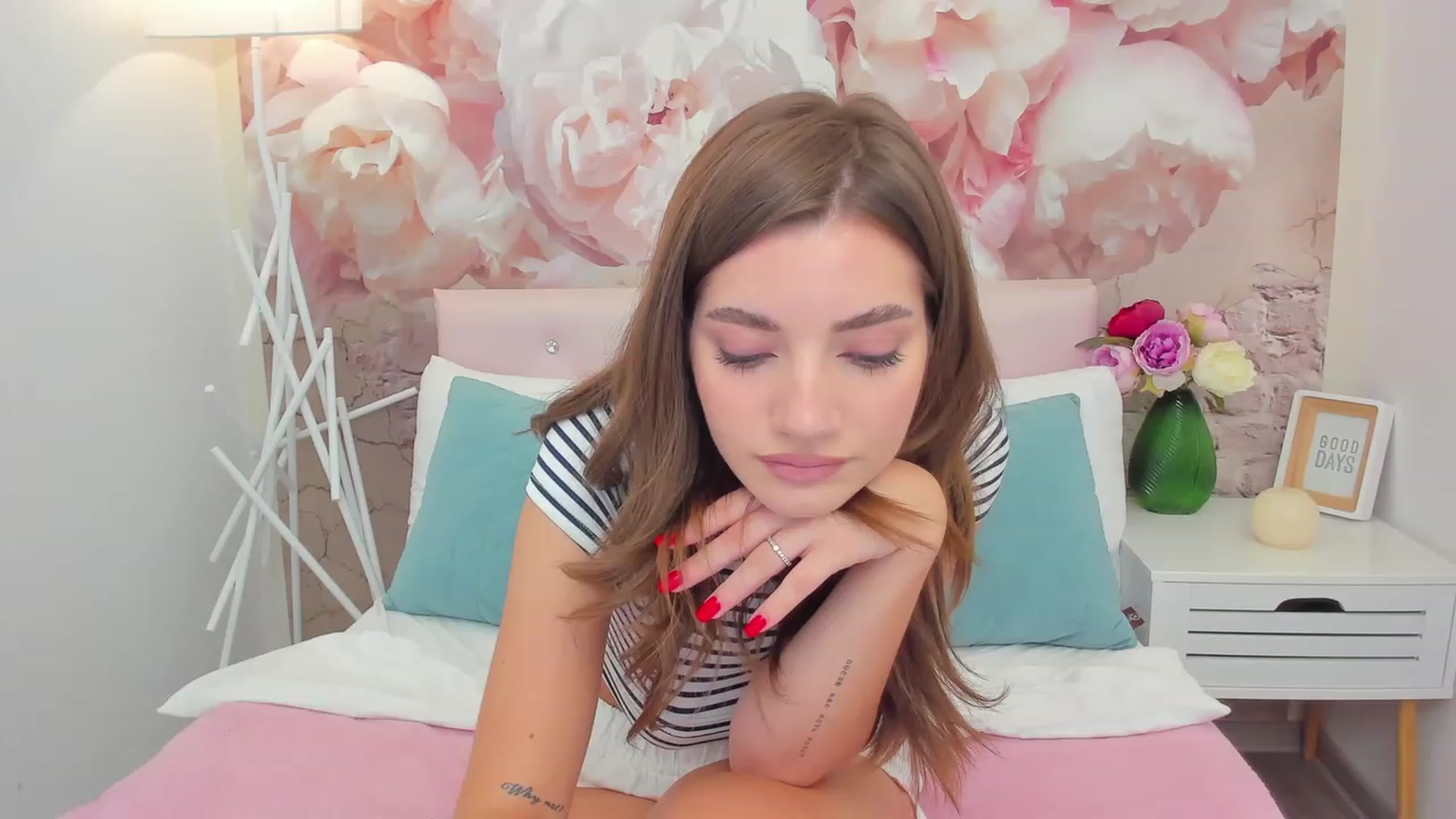 Gallery image thumbnail from AlexisOcean's myfreecams stream on, 08/22/2023, 11:57 image 18 of 20